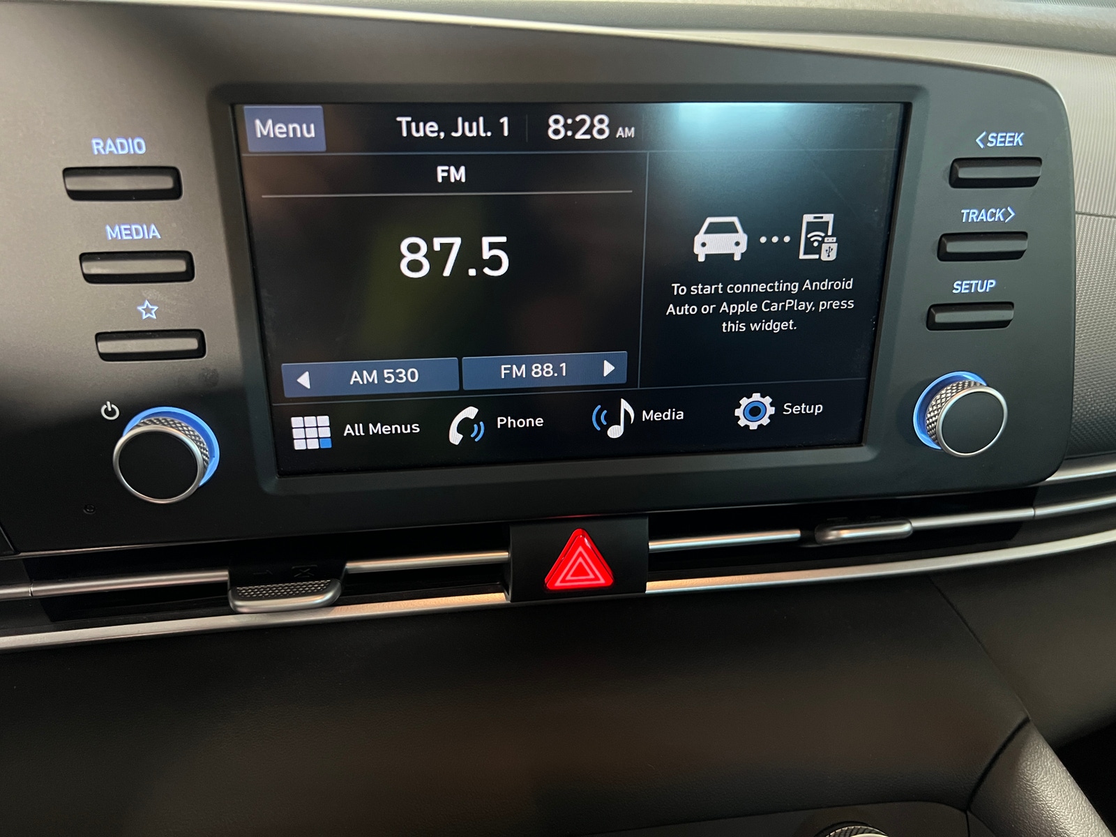 Thumbnail: 2024 Hyundai Elantra - 4