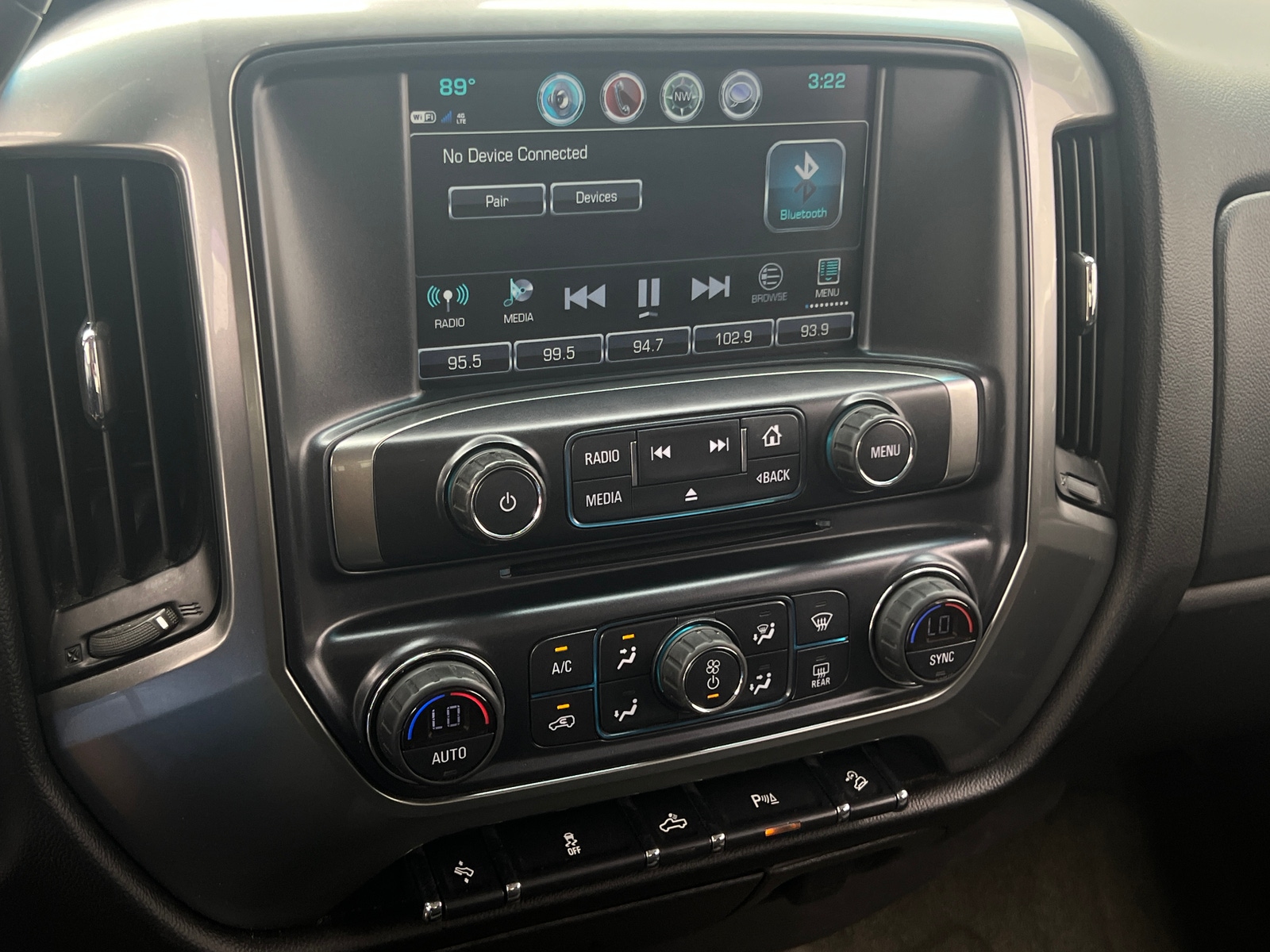Thumbnail: 2017 Chevrolet Silverado 1500 - 4