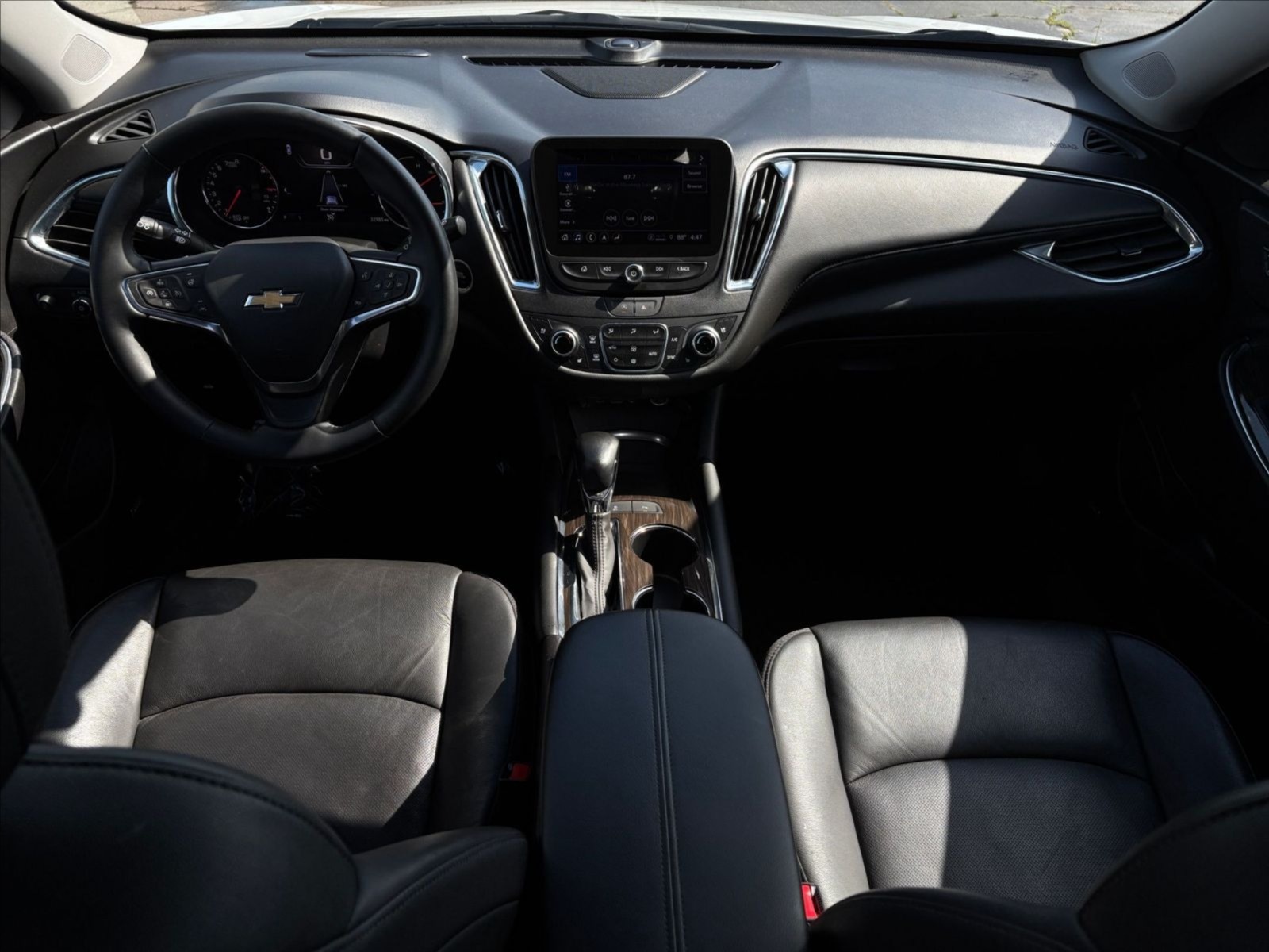 Thumbnail: 2024 Chevrolet Malibu - 3