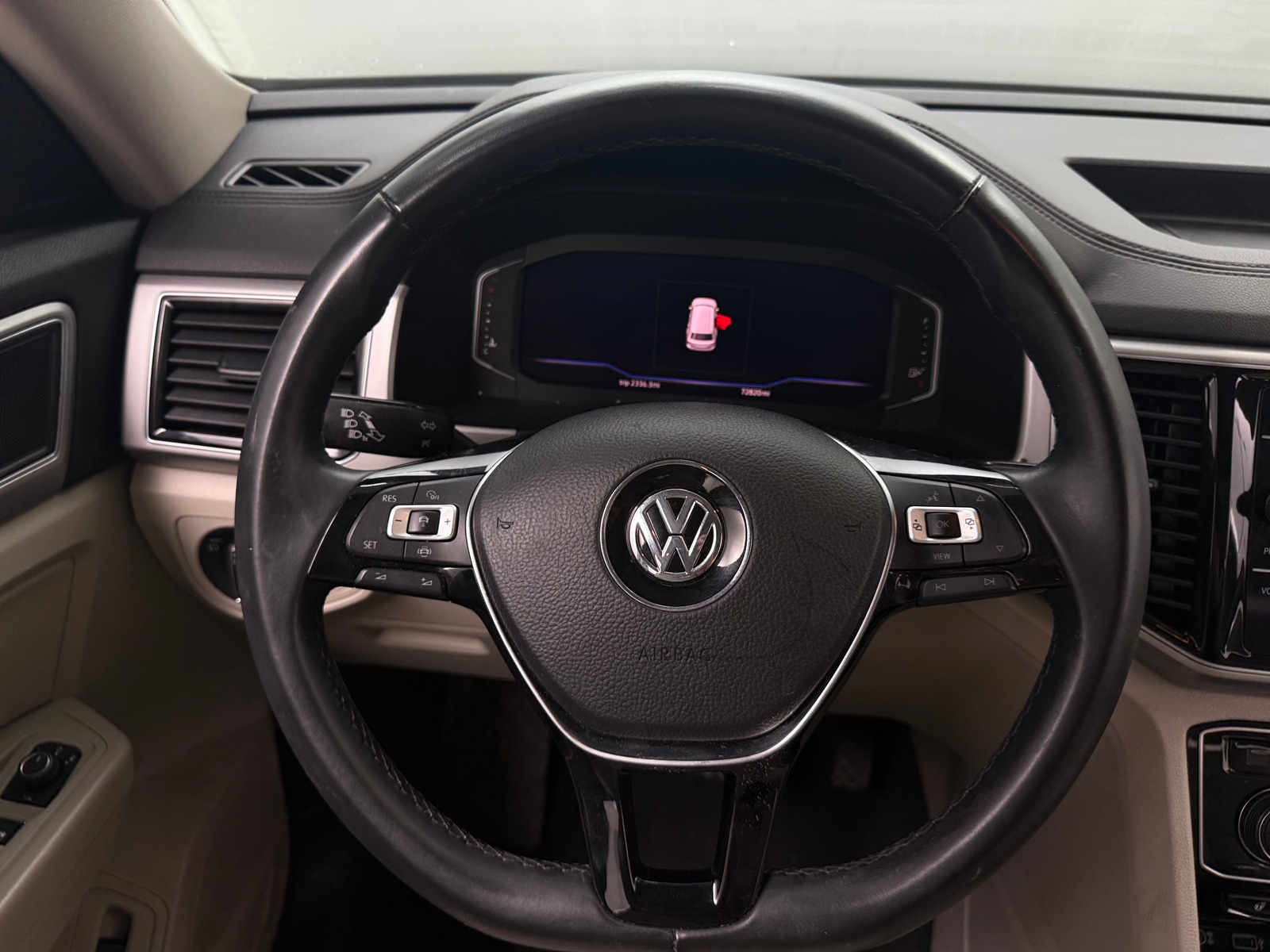 Thumbnail: 2019 Volkswagen Atlas - 4