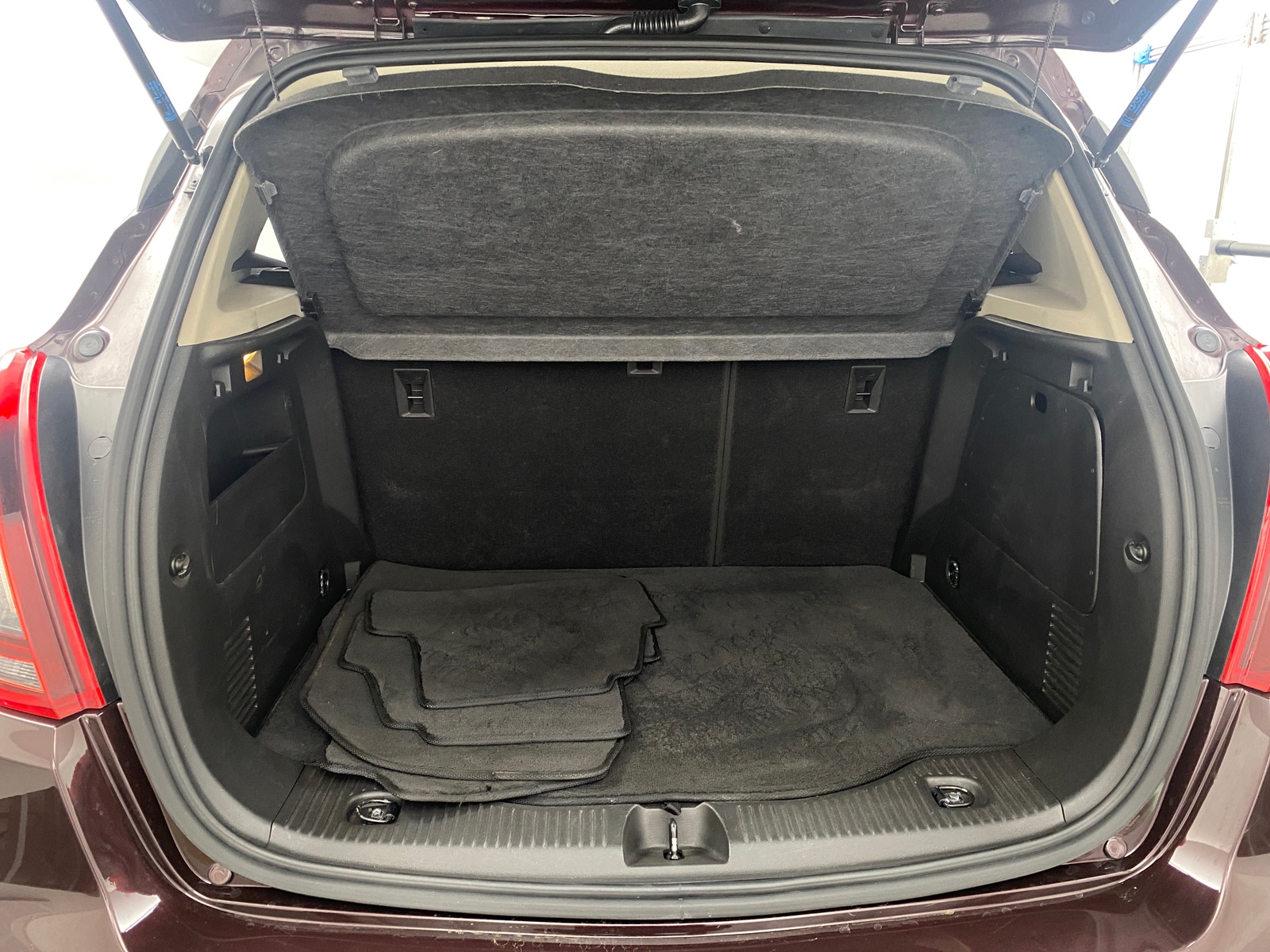 Thumbnail: 2018 Buick Encore - 6