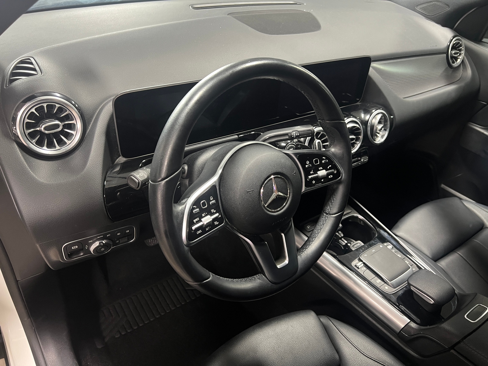 Thumbnail: 2021 Mercedes-Benz GLA - 2