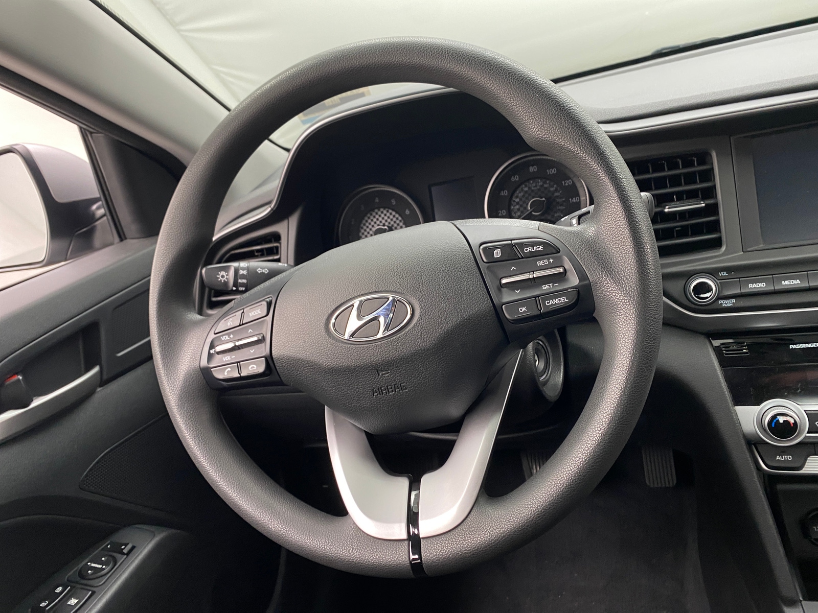 Thumbnail: 2020 Hyundai Elantra - 5