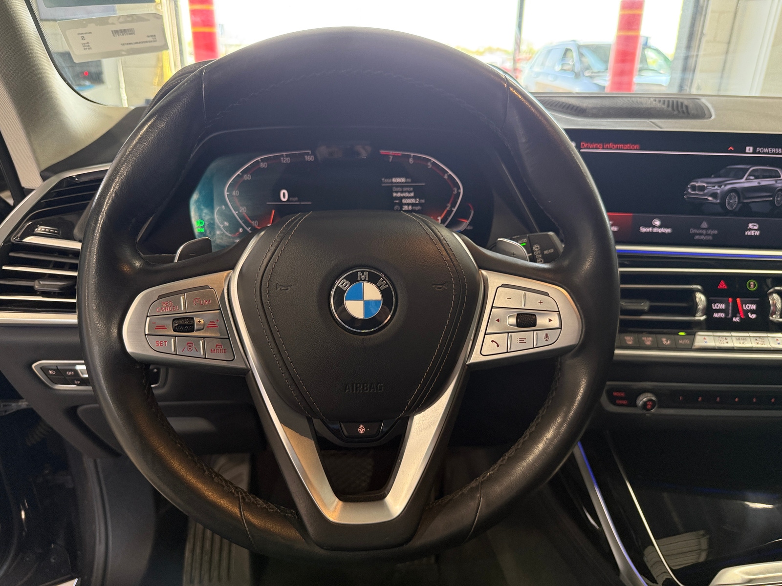 Thumbnail: 2019 BMW X7 - 4