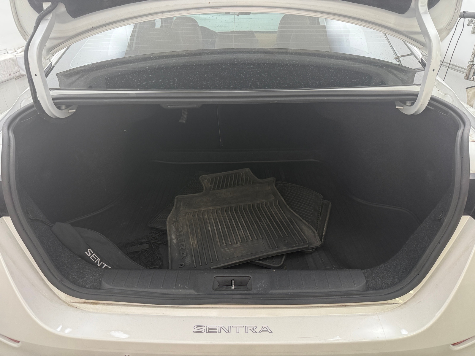 Thumbnail: 2021 Nissan Sentra - 6
