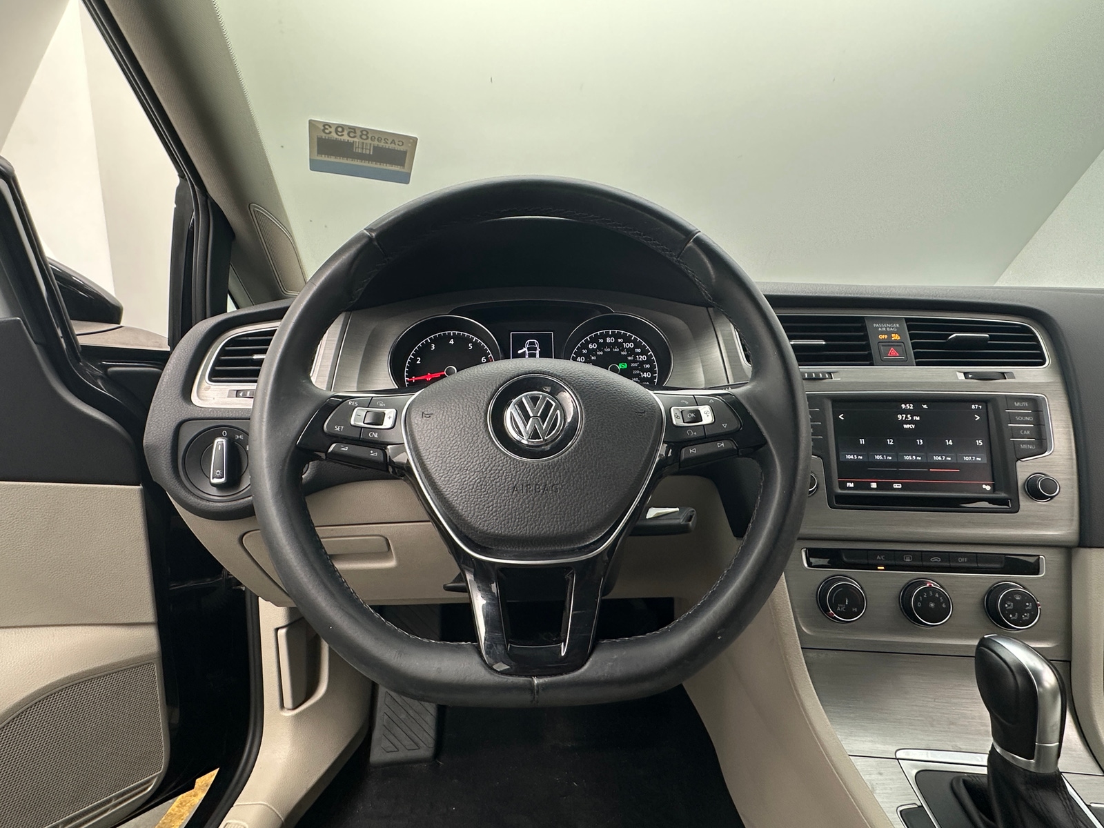 Thumbnail: 2016 Volkswagen Golf - 5