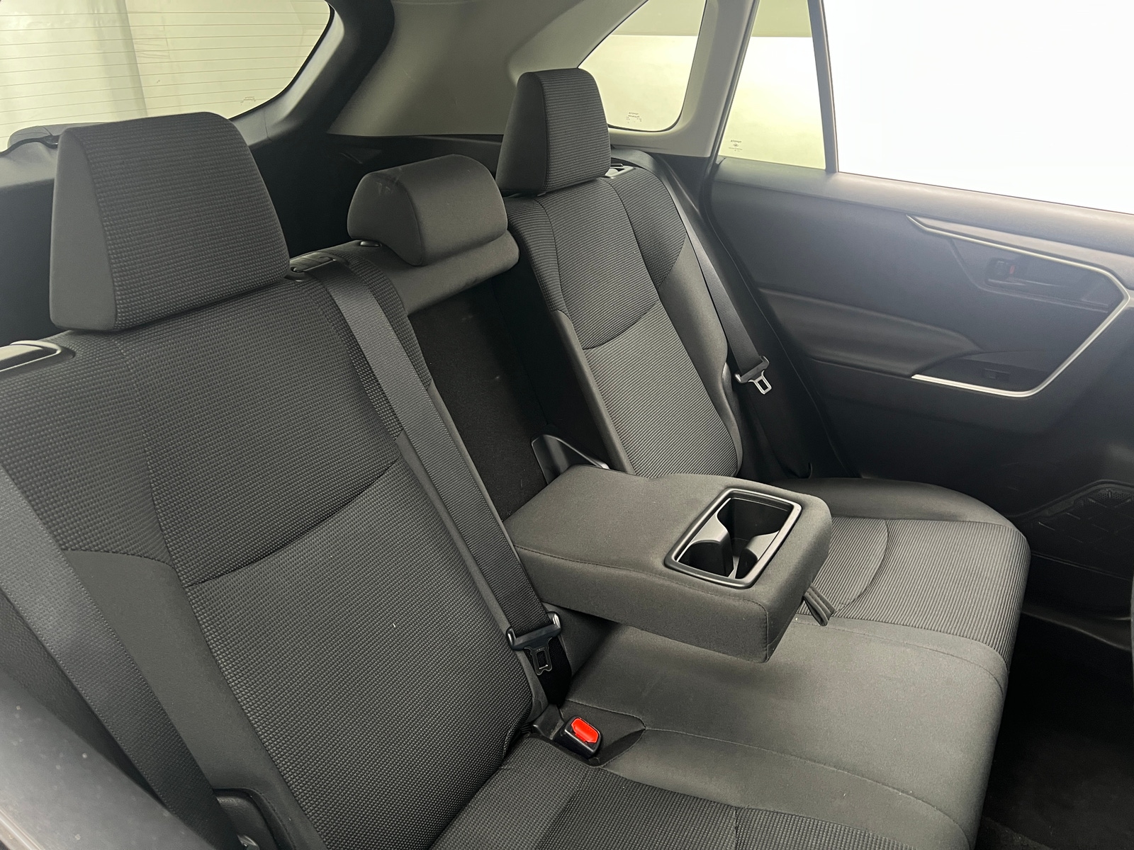 Thumbnail: 2019 Toyota RAV4 - 6