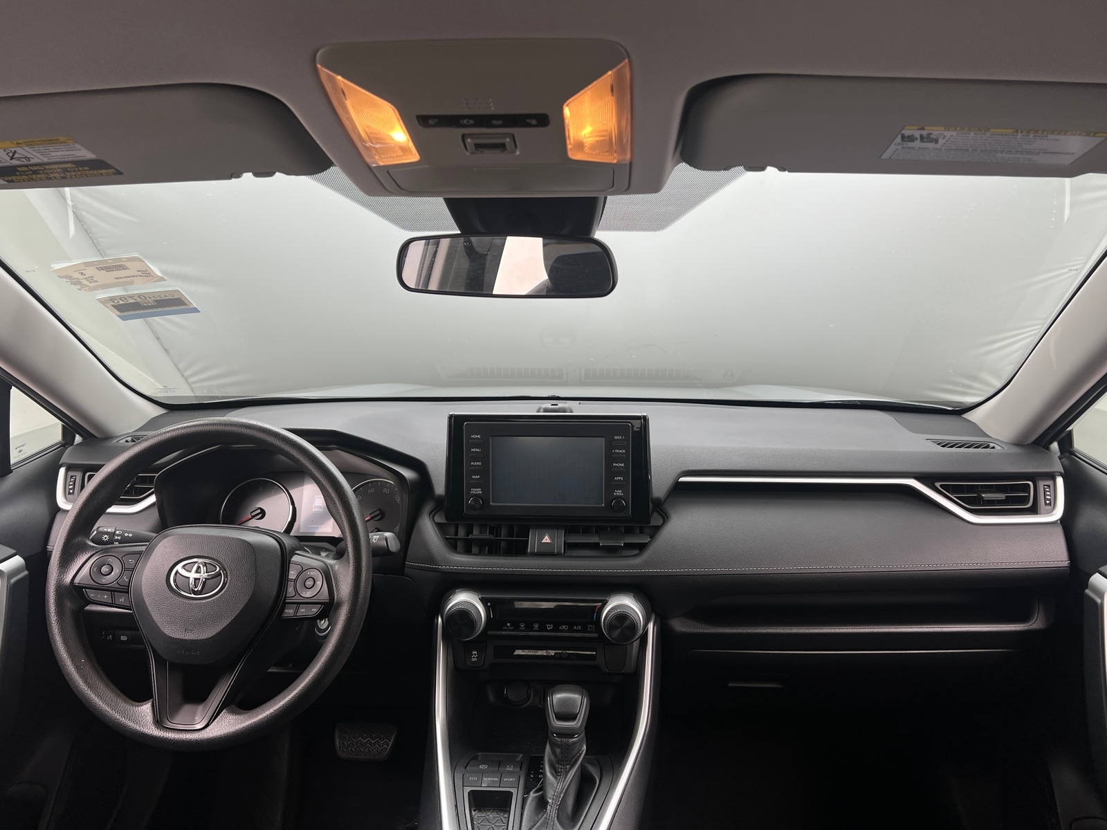 Thumbnail: 2019 Toyota RAV4 - 3