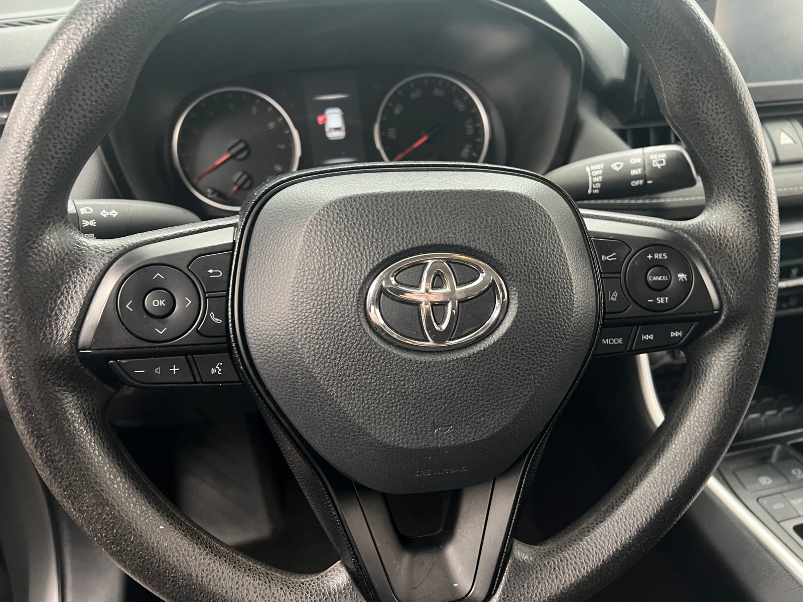 Thumbnail: 2019 Toyota RAV4 - 5
