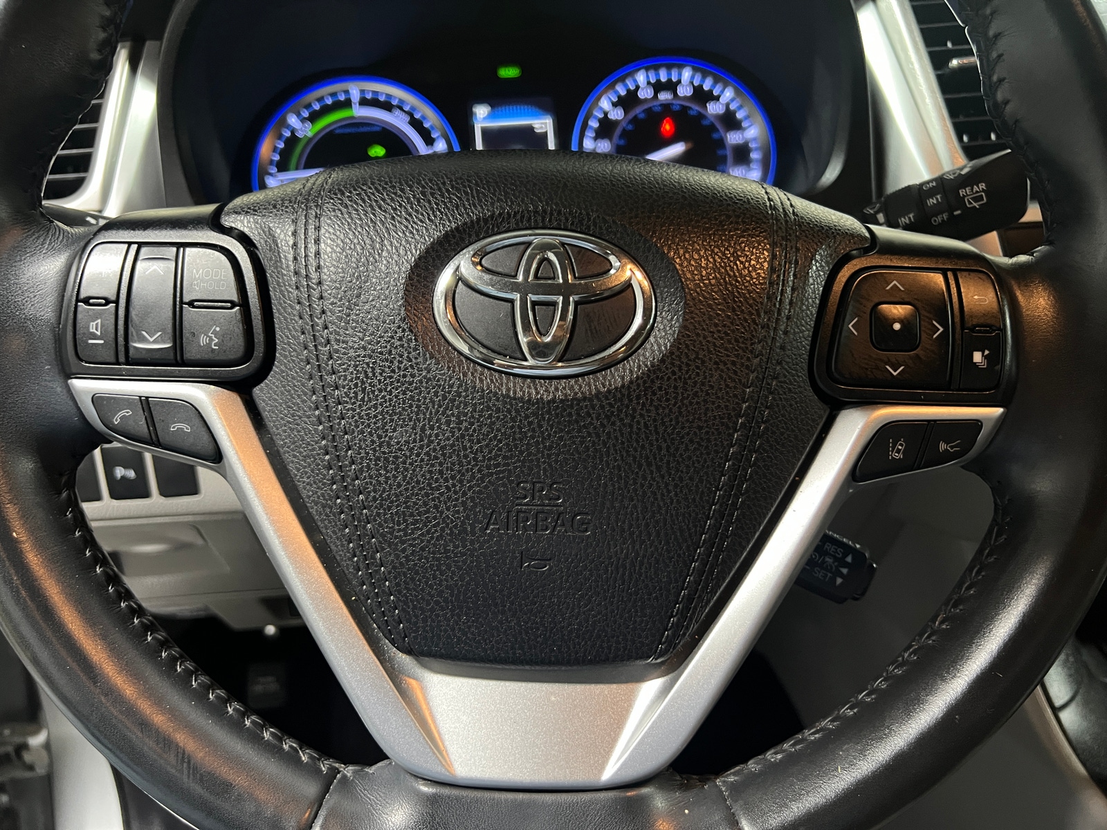 Thumbnail: 2019 Toyota Highlander - 4