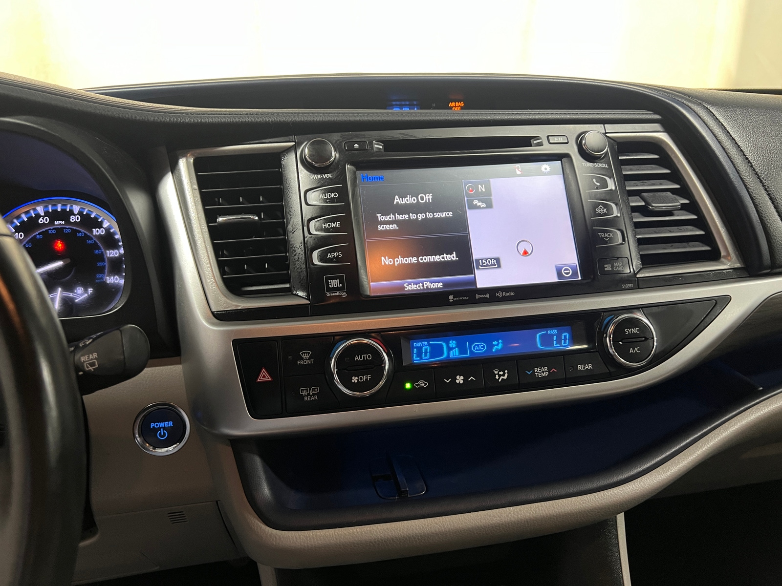 Thumbnail: 2019 Toyota Highlander - 3