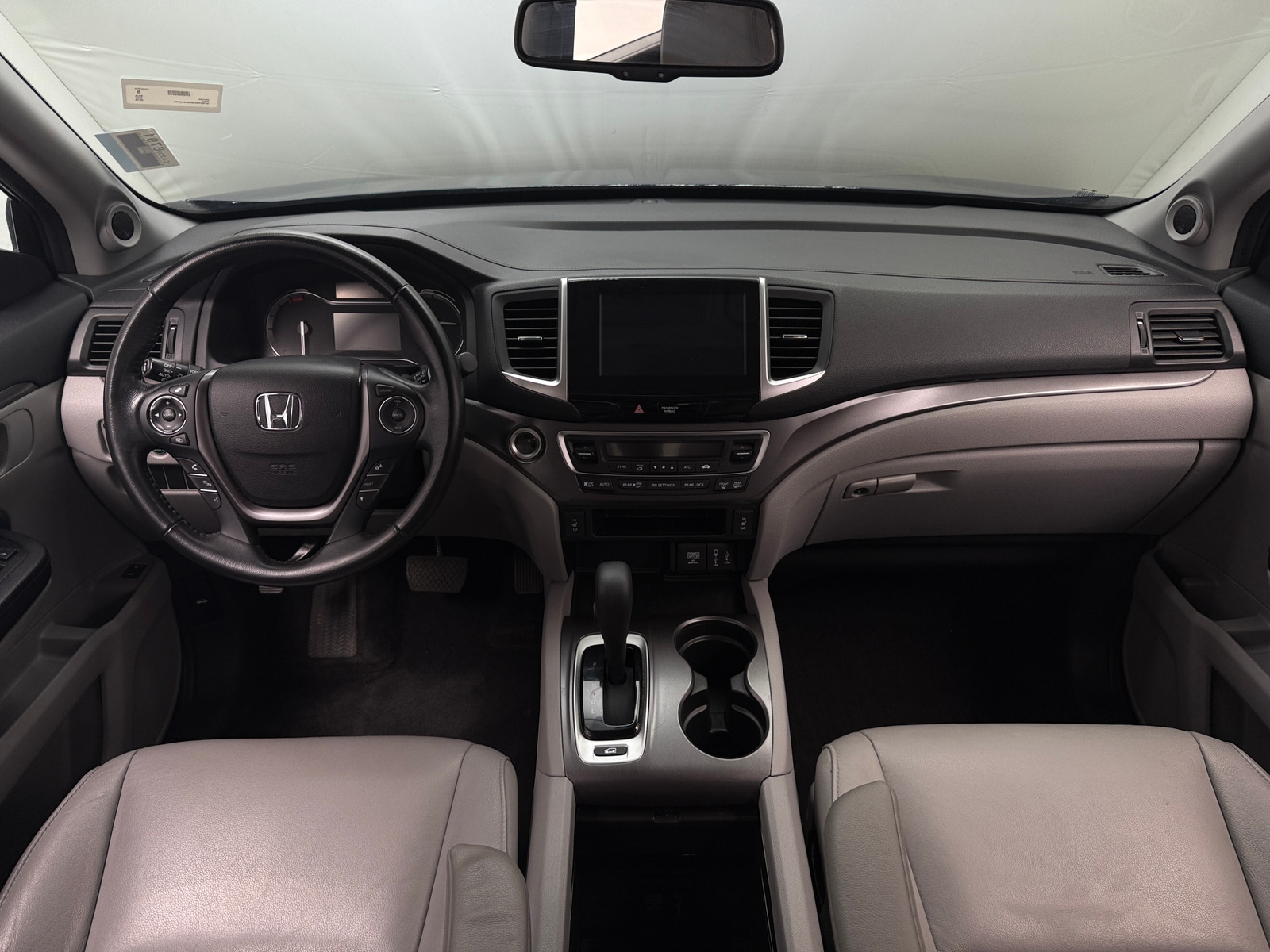 Thumbnail: 2018 Honda Pilot - 2