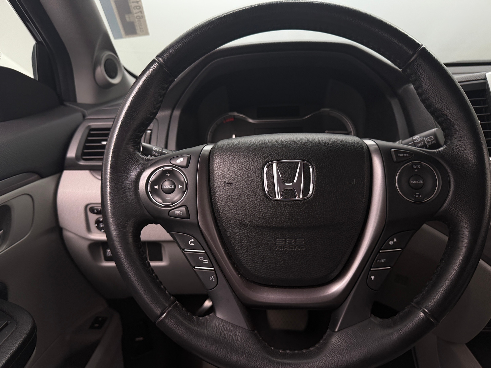Thumbnail: 2018 Honda Pilot - 4