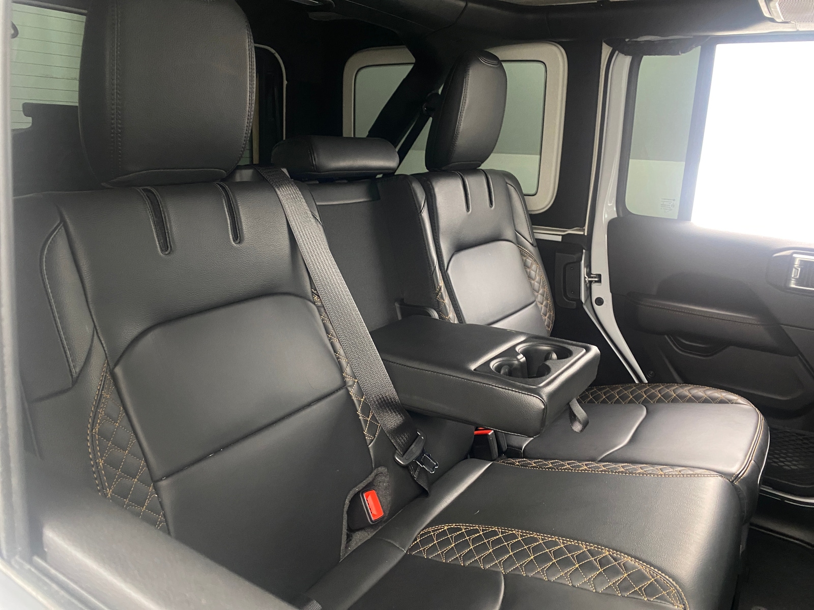 Thumbnail: 2022 Jeep Wrangler - 5