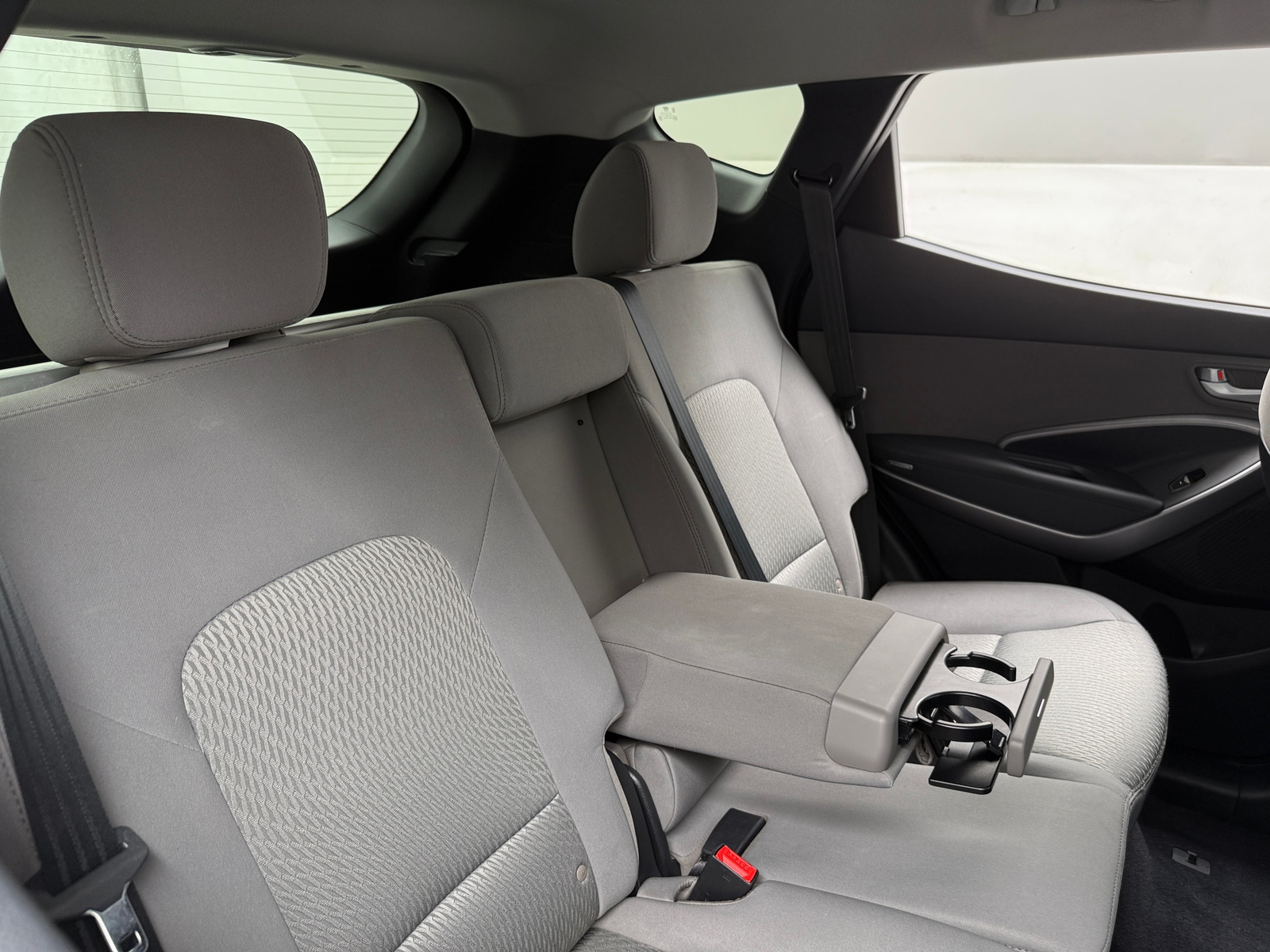 Thumbnail: 2016 Hyundai Santa Fe - 6