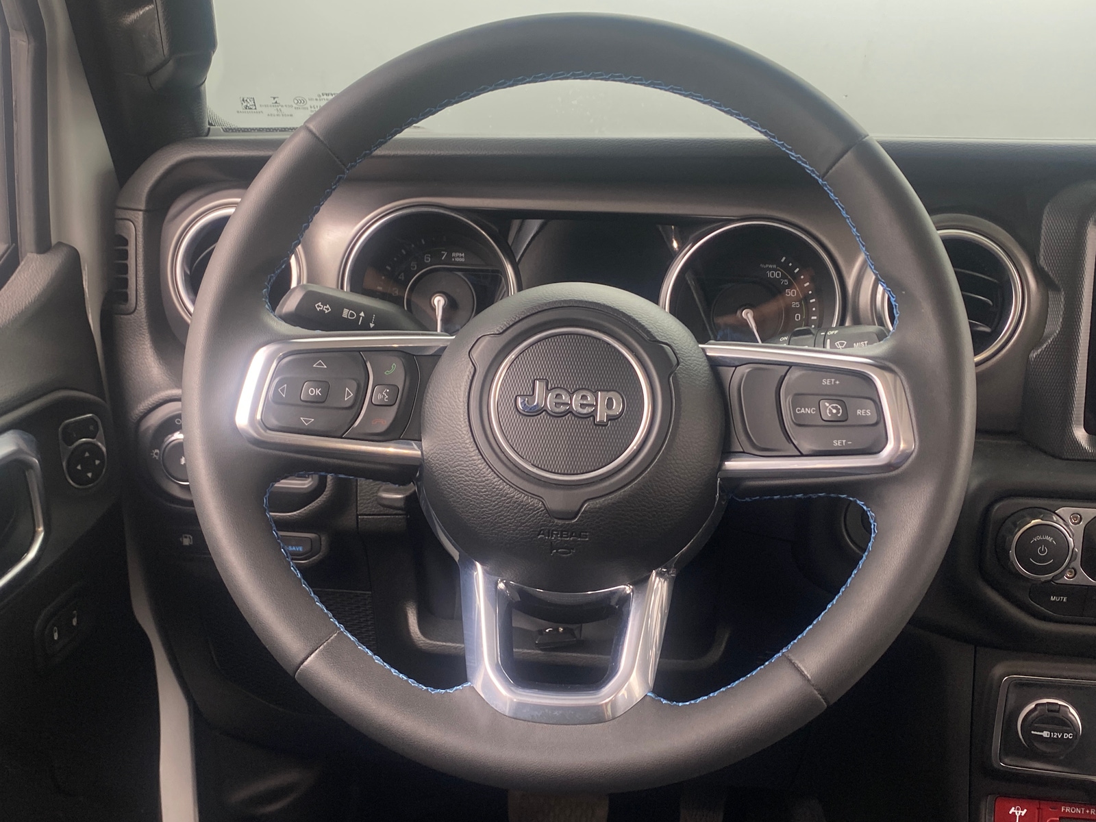Thumbnail: 2023 Jeep Wrangler - 5