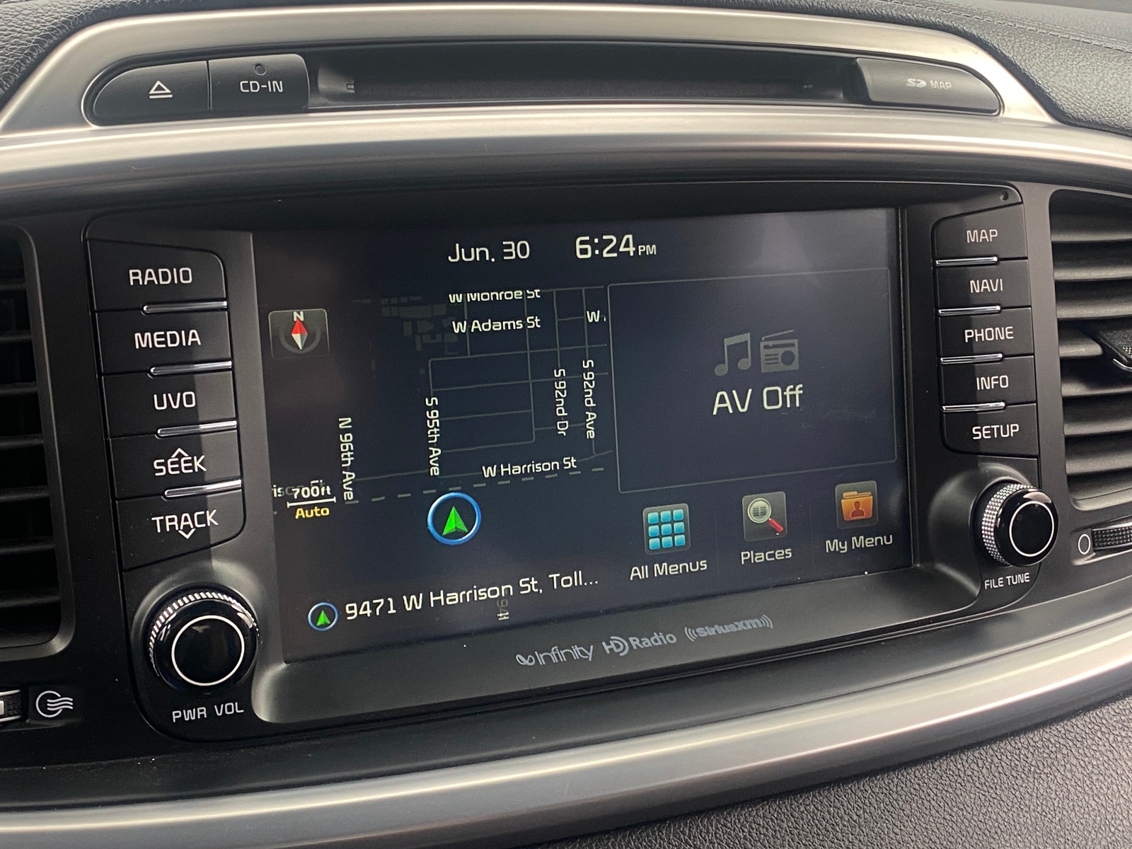 Thumbnail: 2017 Kia Sorento - 3
