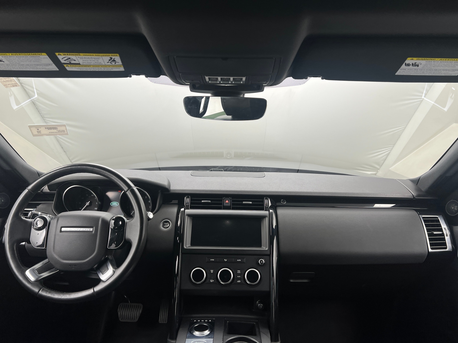 Thumbnail: 2019 Land Rover Discovery - 2