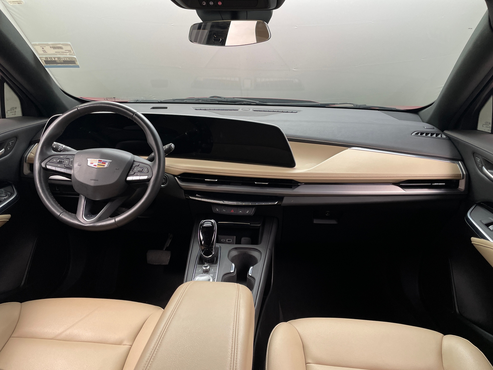 Thumbnail: 2024 Cadillac XT4 - 3