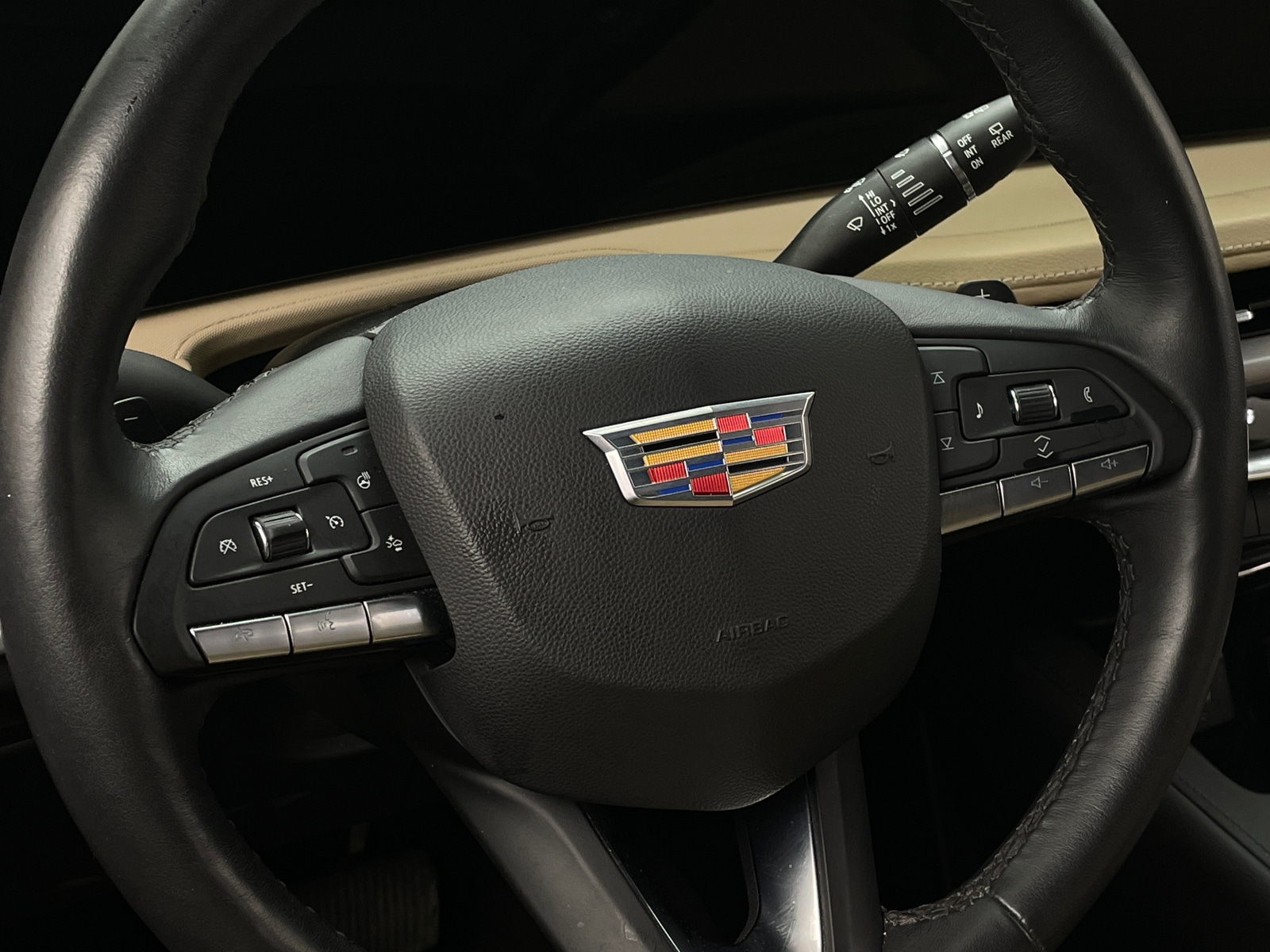 Thumbnail: 2024 Cadillac XT4 - 5