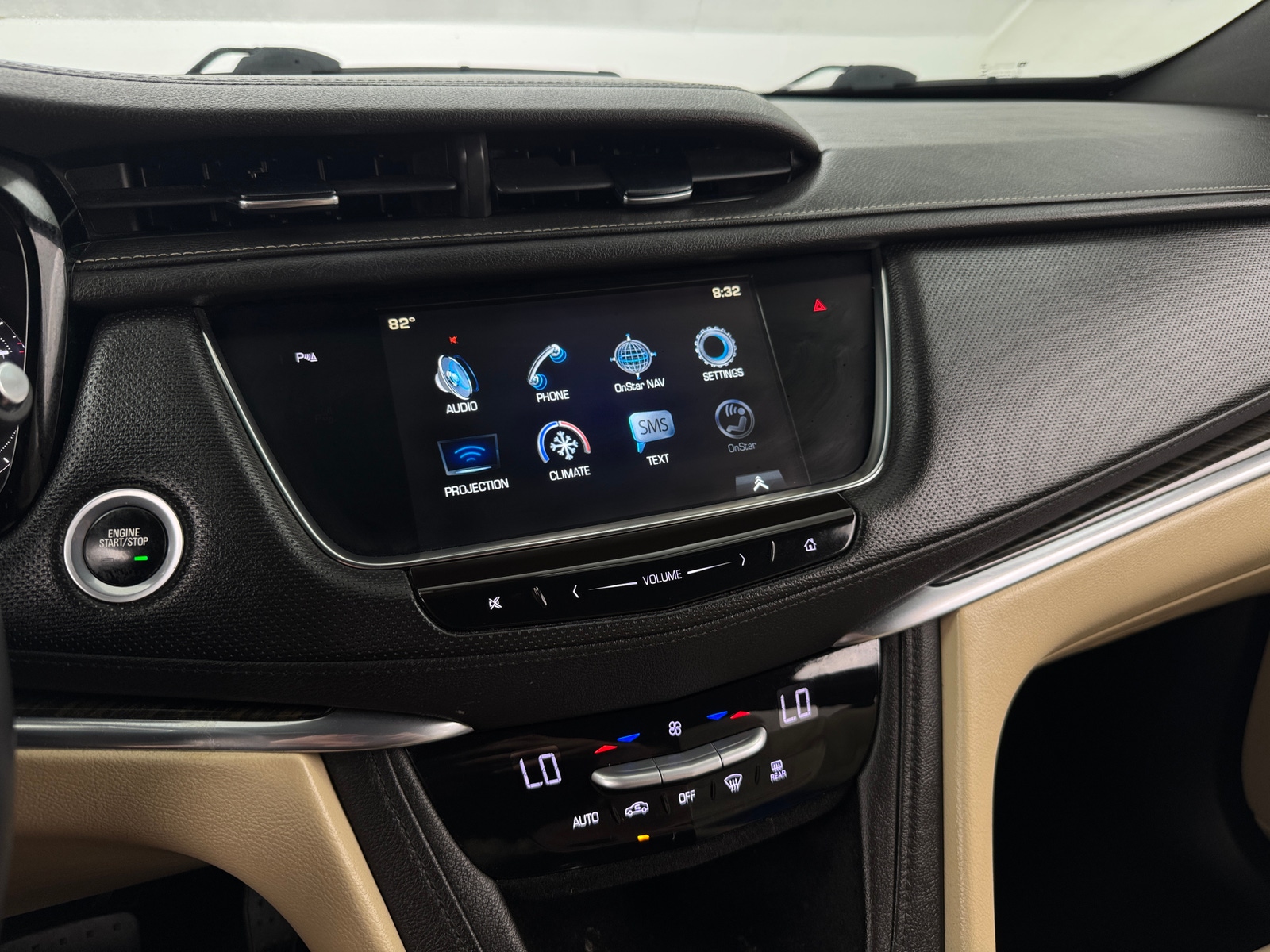 Thumbnail: 2017 Cadillac XT5 - 3