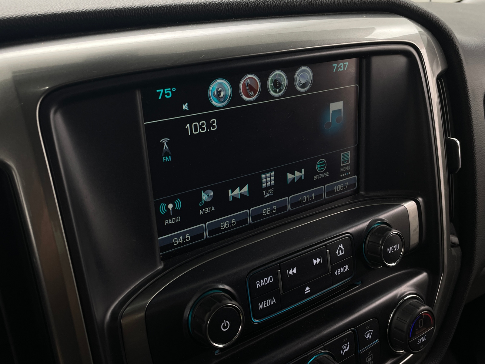 Thumbnail: 2019 Chevrolet Silverado 1500 - 4