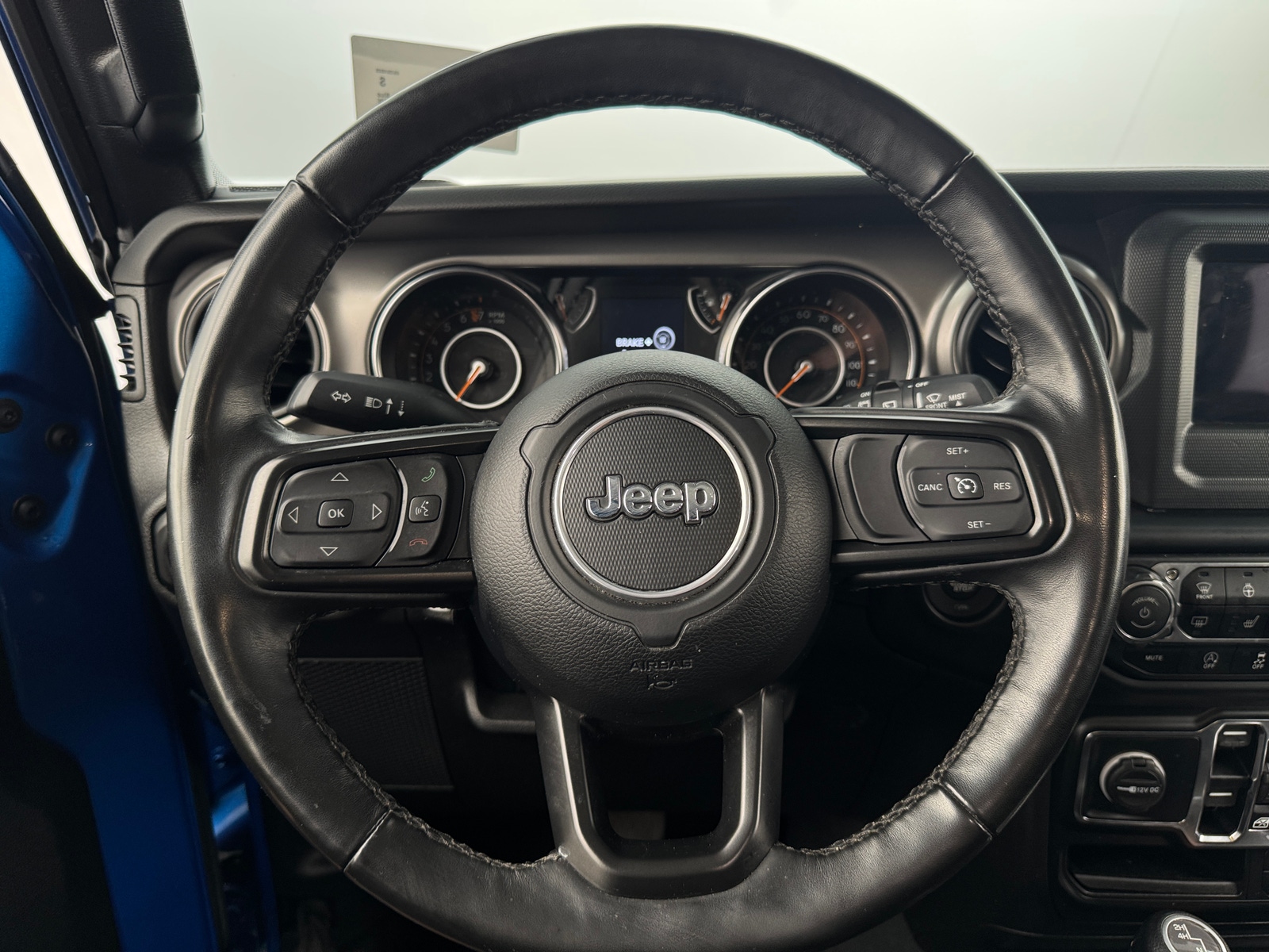 Thumbnail: 2022 Jeep Wrangler - 5