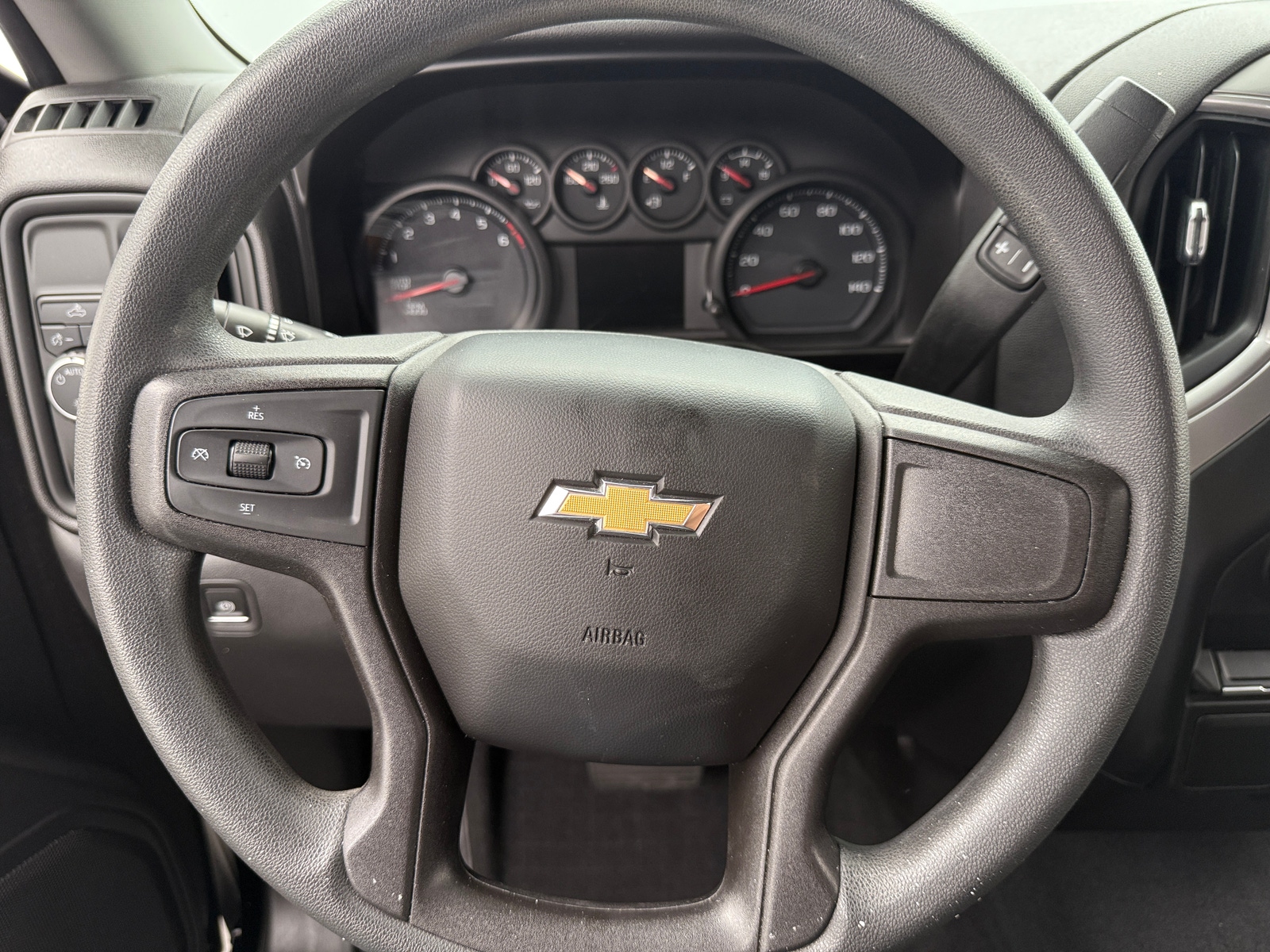 Thumbnail: 2020 Chevrolet Silverado 1500 - 5