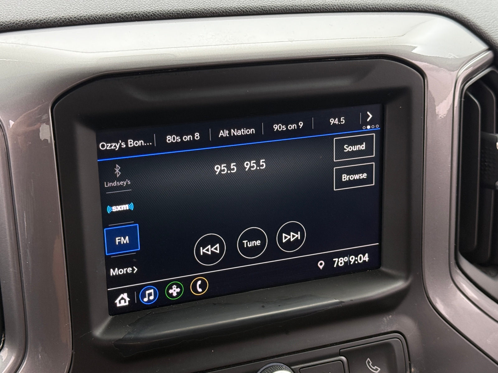 Thumbnail: 2020 Chevrolet Silverado 1500 - 4