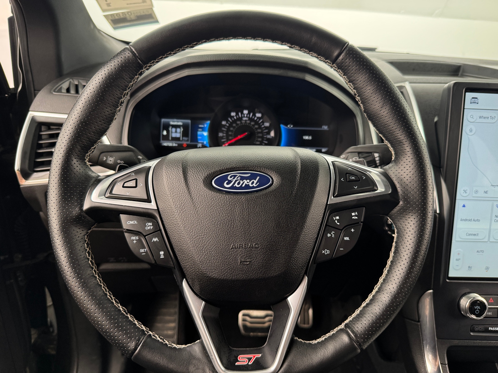 Thumbnail: 2022 Ford Edge - 5