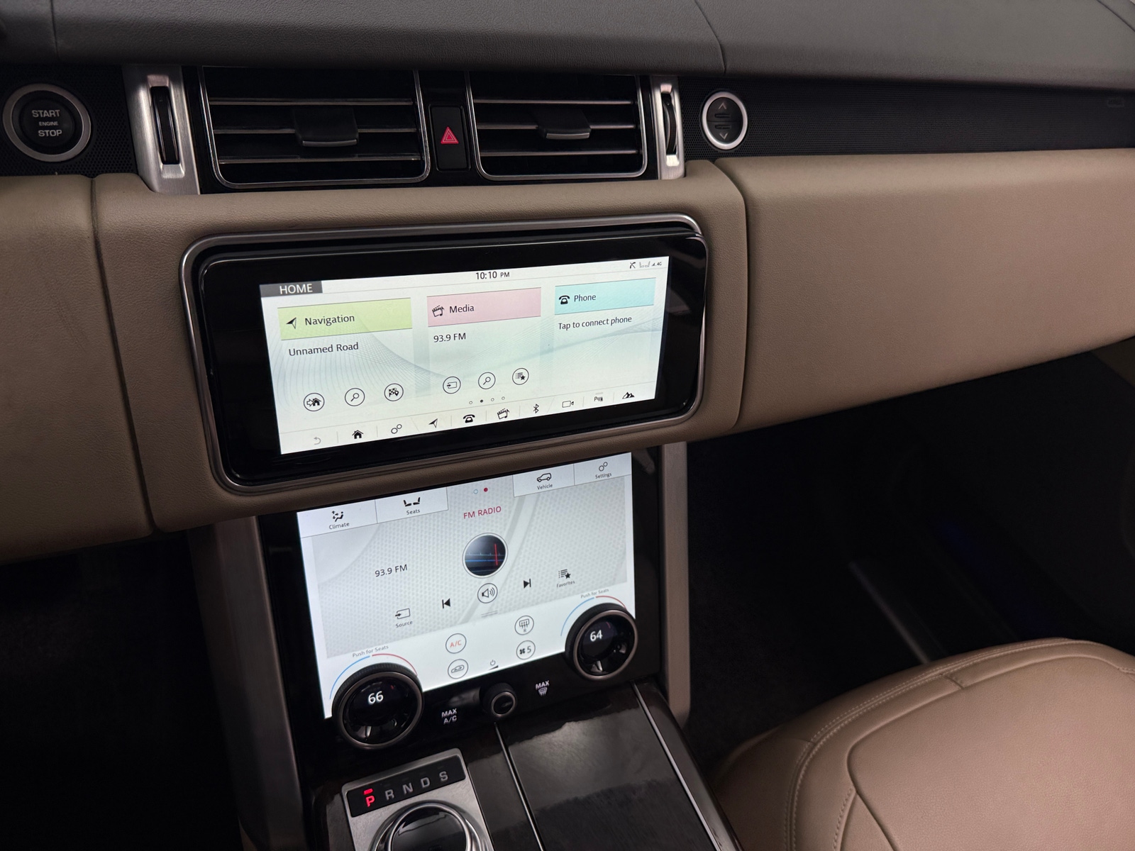 Thumbnail: 2021 Land Rover Range Rover - 3