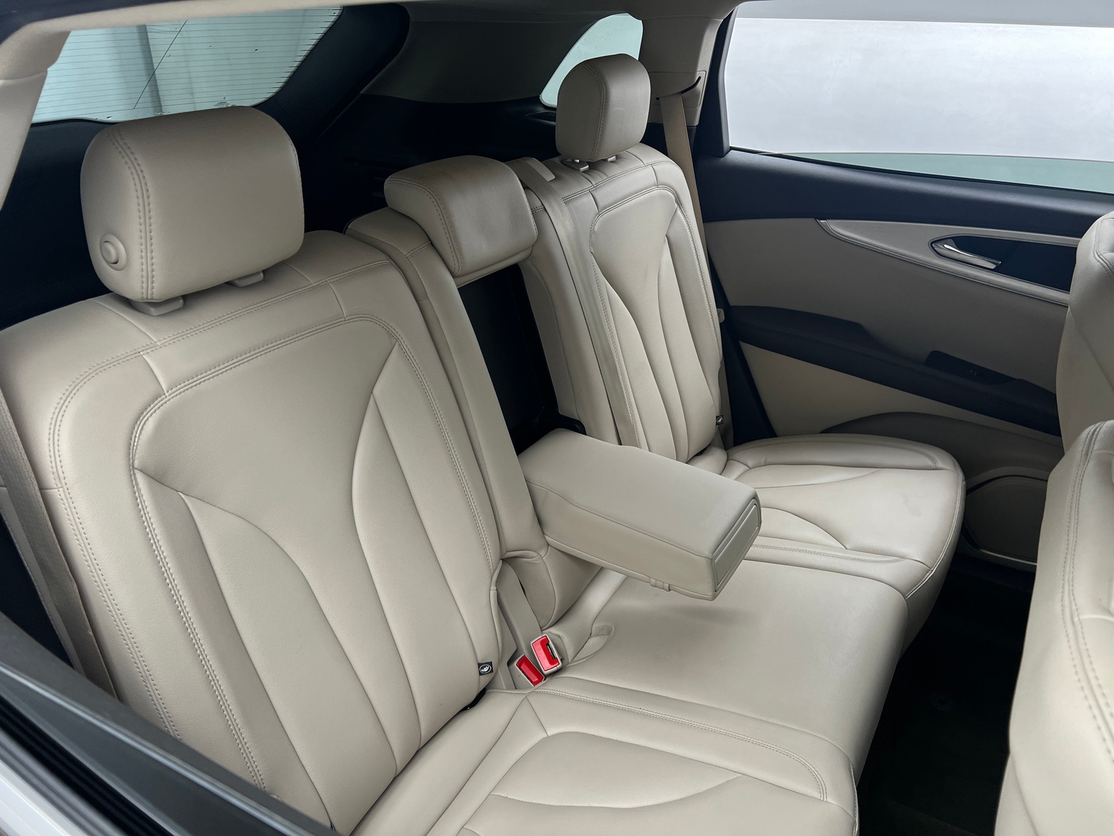 Thumbnail: 2019 Lincoln Nautilus - 6