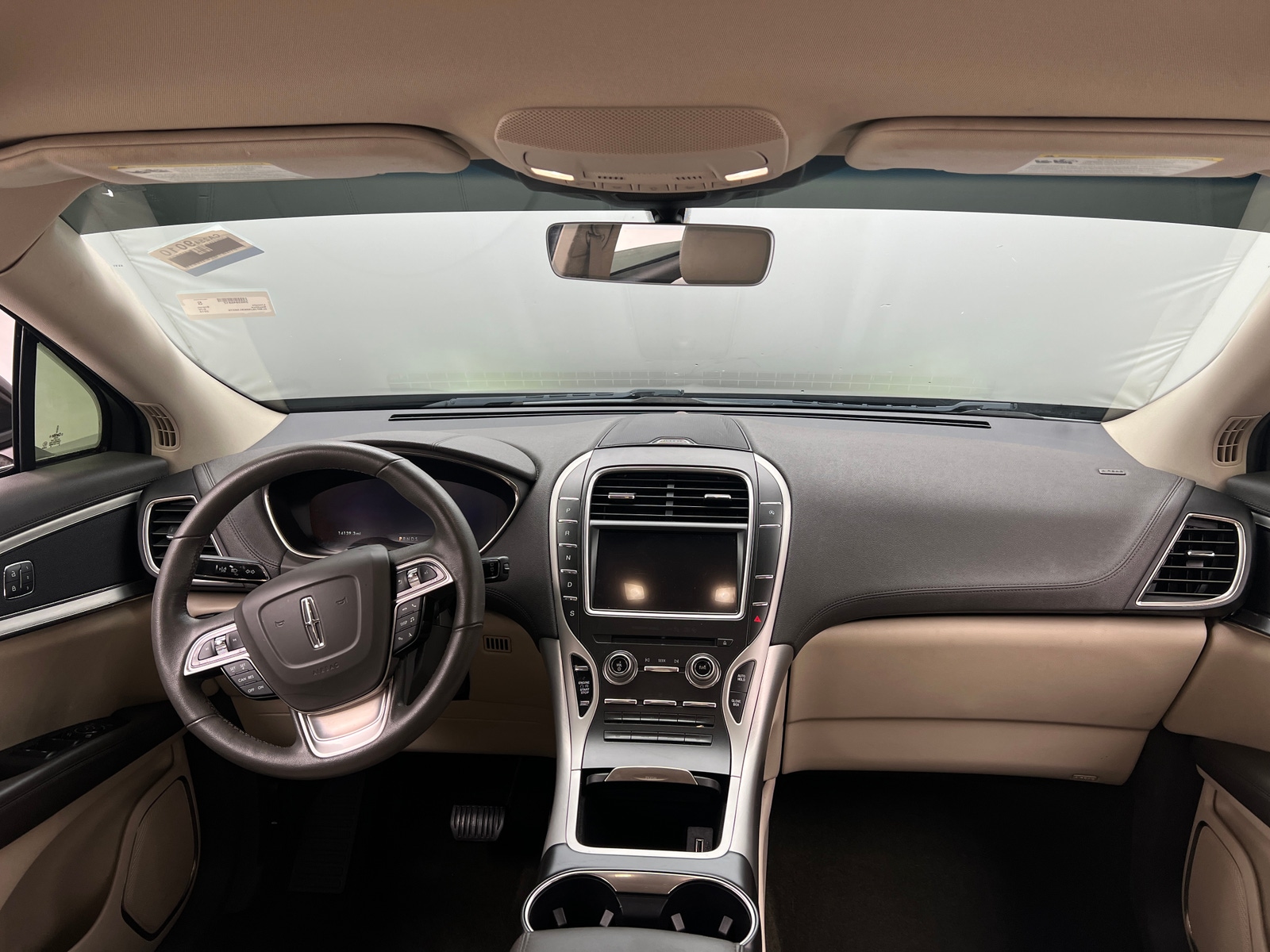 Thumbnail: 2019 Lincoln Nautilus - 3