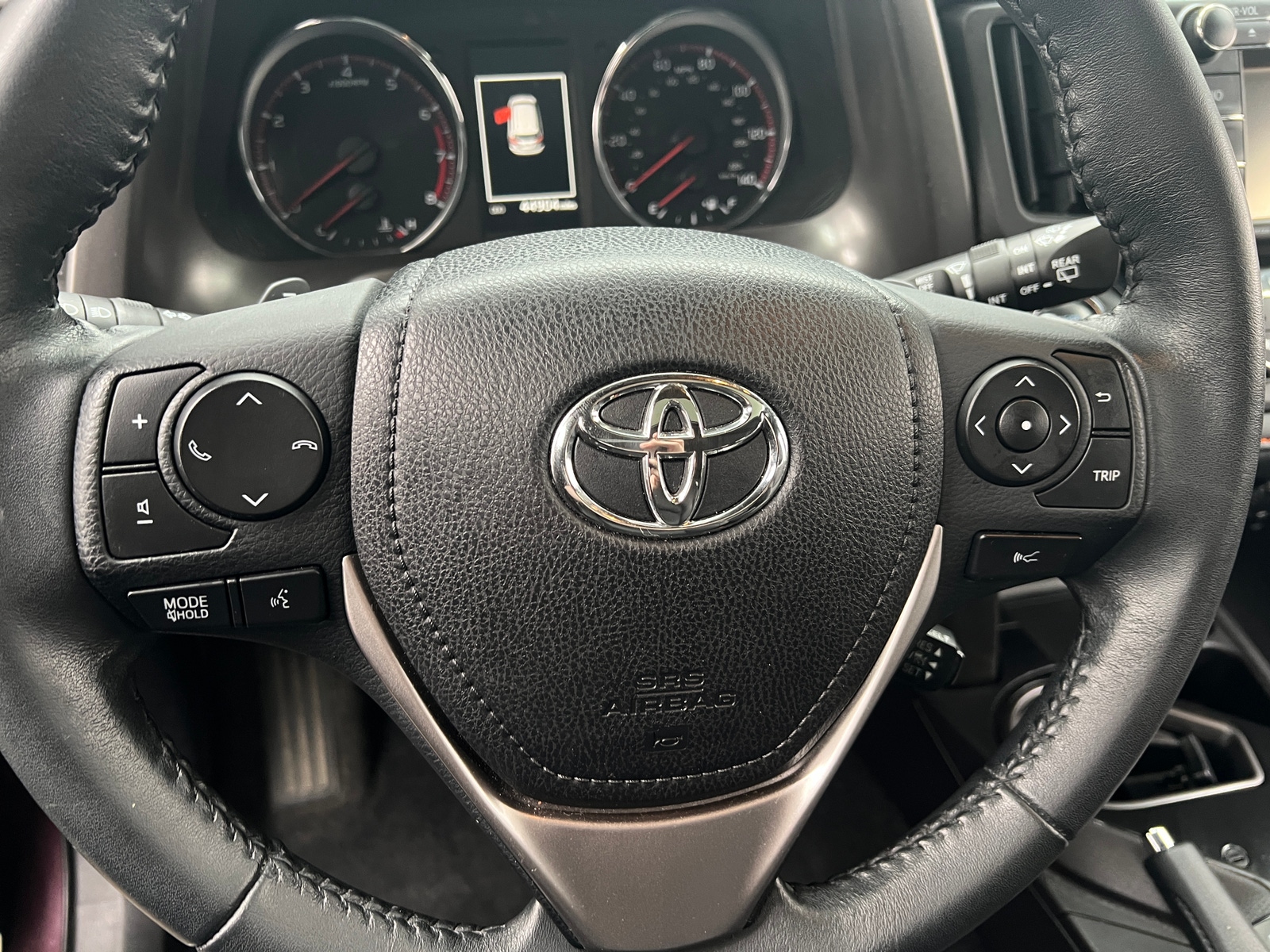 Thumbnail: 2017 Toyota RAV4 - 4
