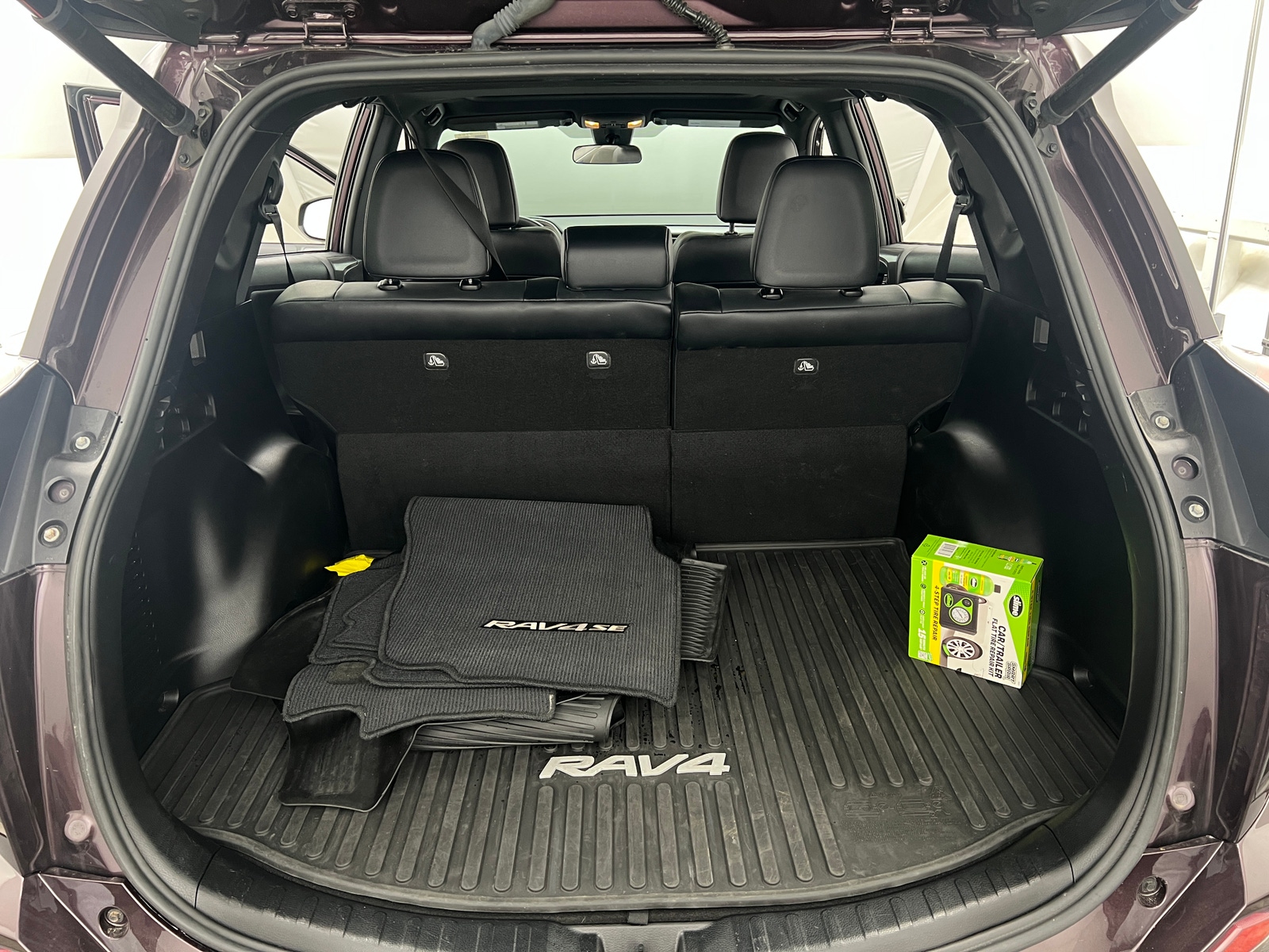Thumbnail: 2017 Toyota RAV4 - 6