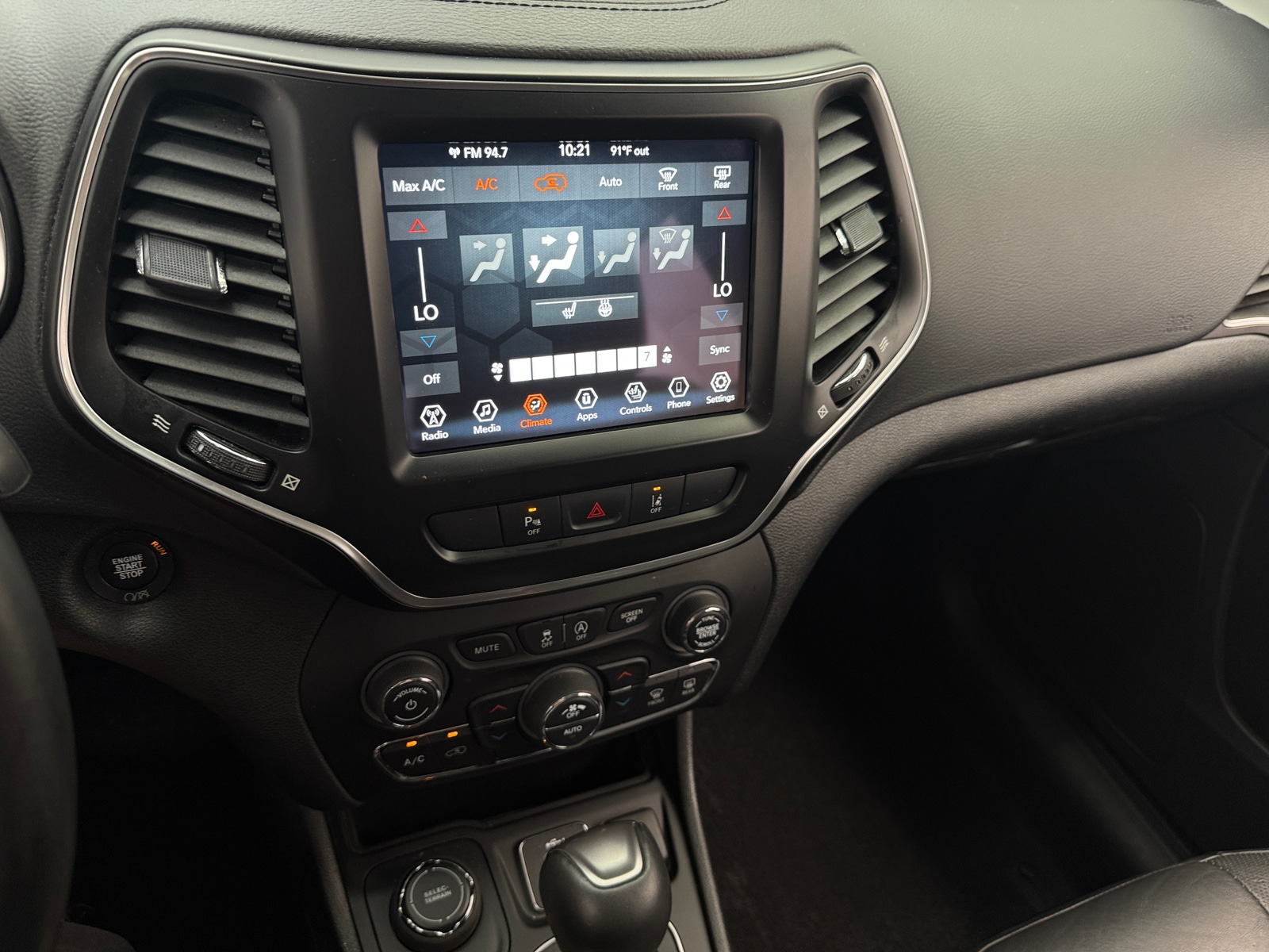 Thumbnail: 2021 Jeep Cherokee - 3