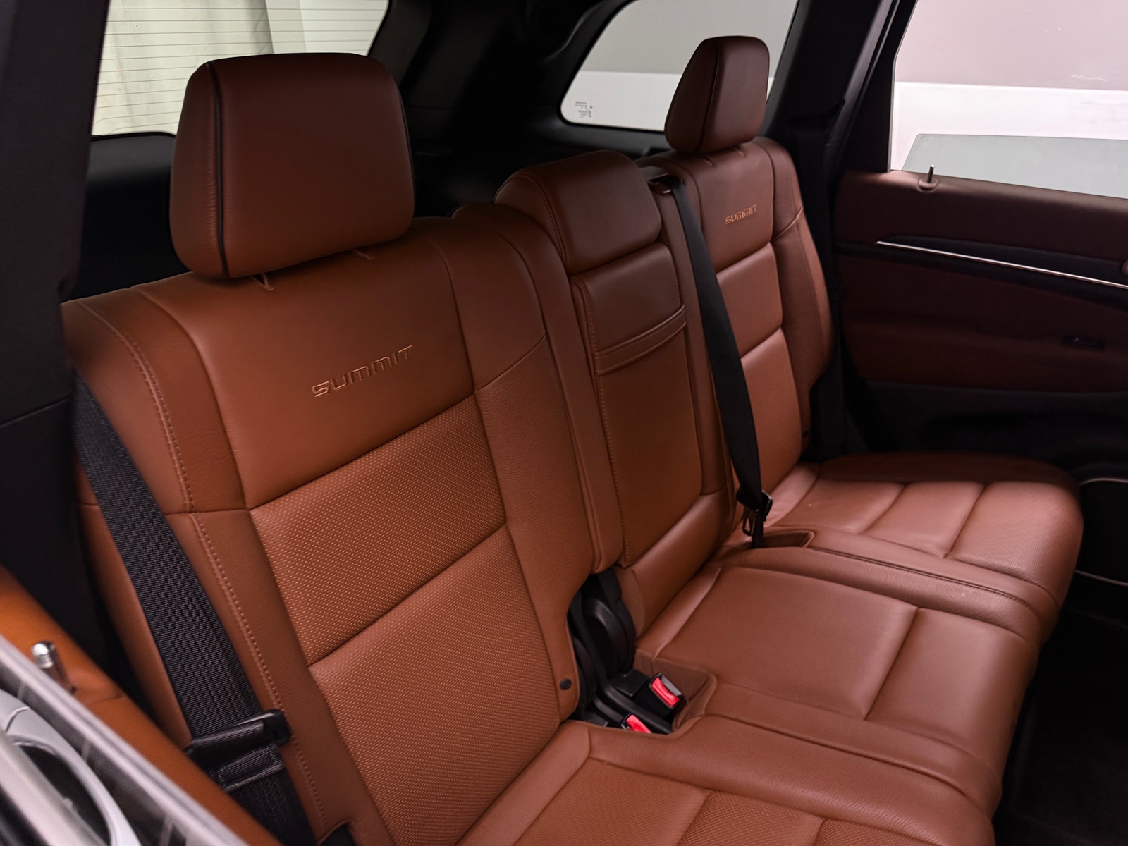 Thumbnail: 2017 Jeep Grand Cherokee - 5
