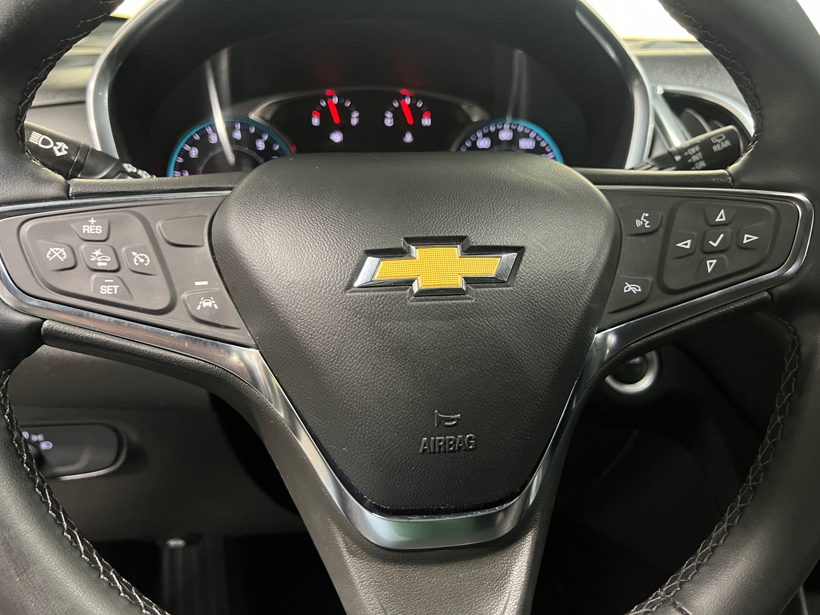 Thumbnail: 2023 Chevrolet Equinox - 5