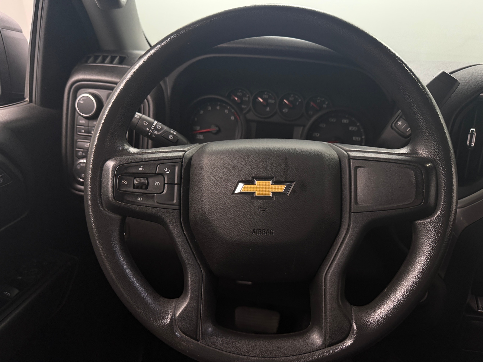 Thumbnail: 2022 Chevrolet Silverado 1500 - 5