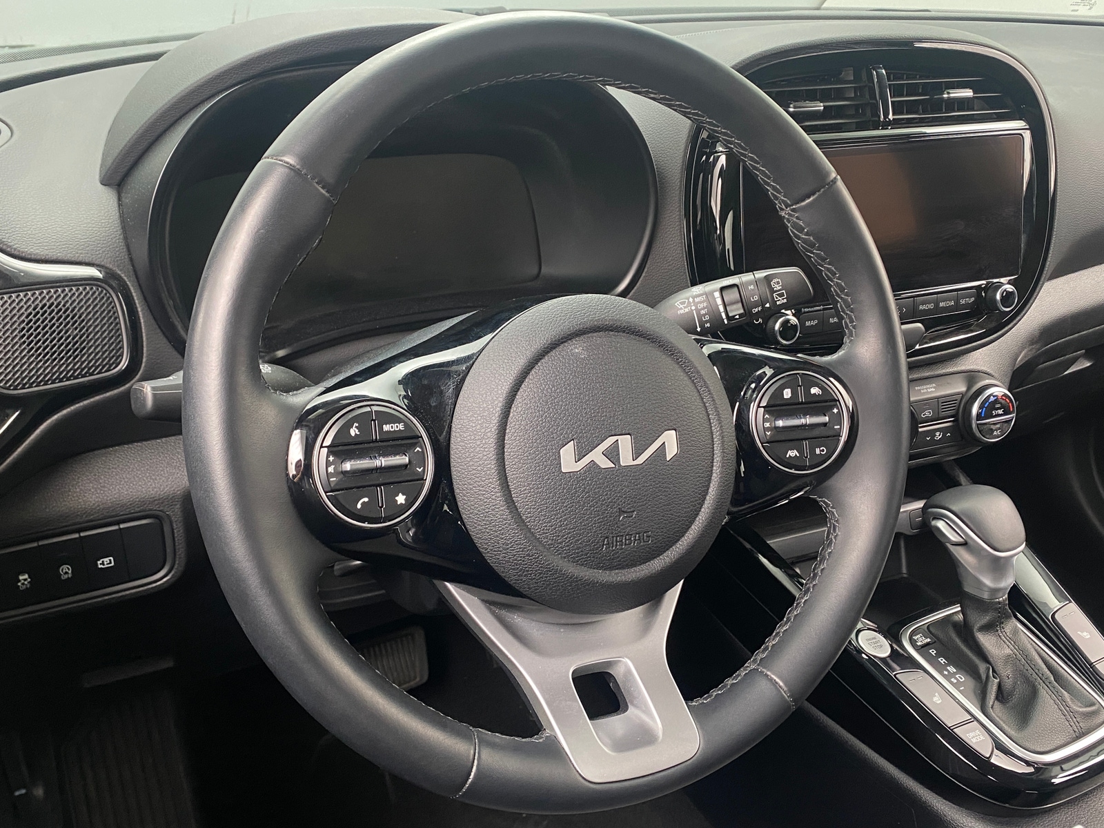 Thumbnail: 2023 Kia Soul - 5