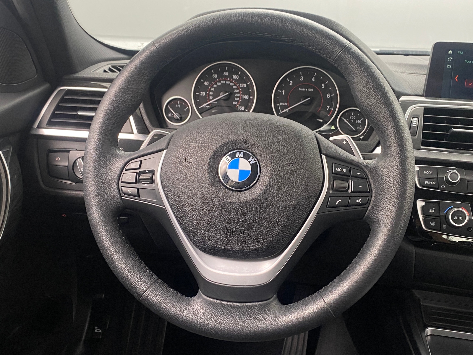 Thumbnail: 2018 BMW 3 Series - 4