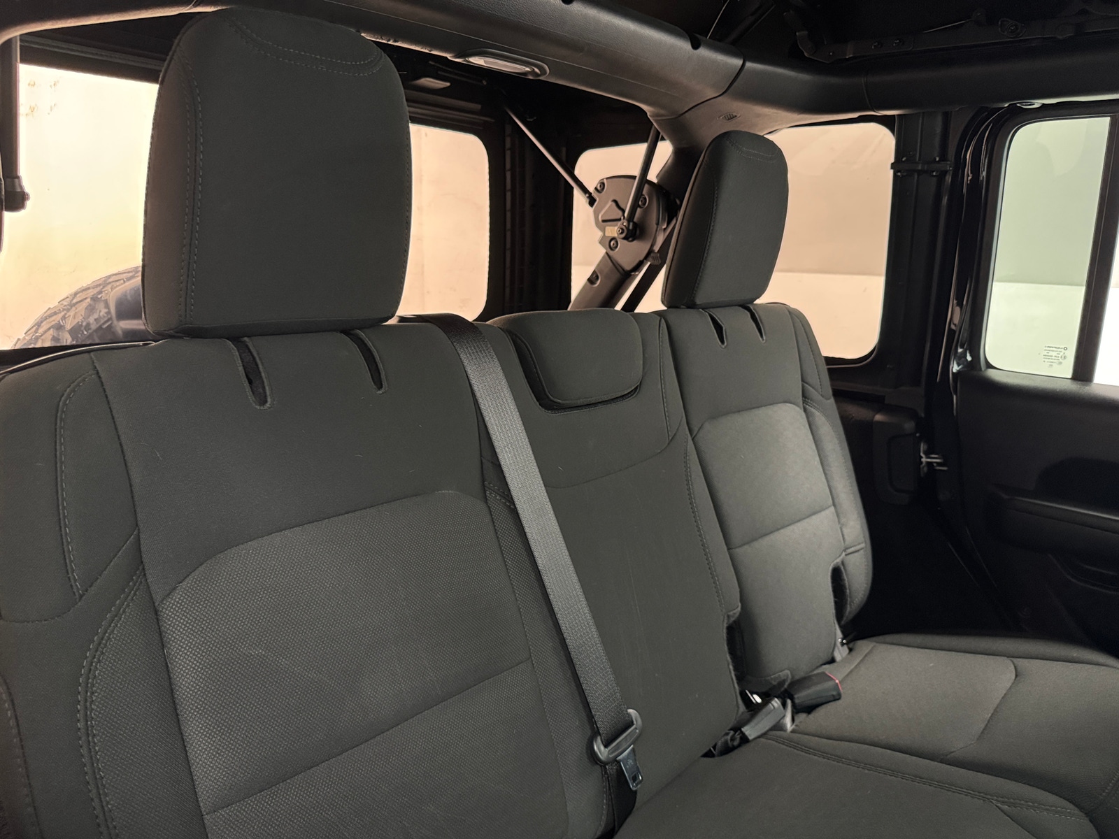 Thumbnail: 2021 Jeep Wrangler - 6