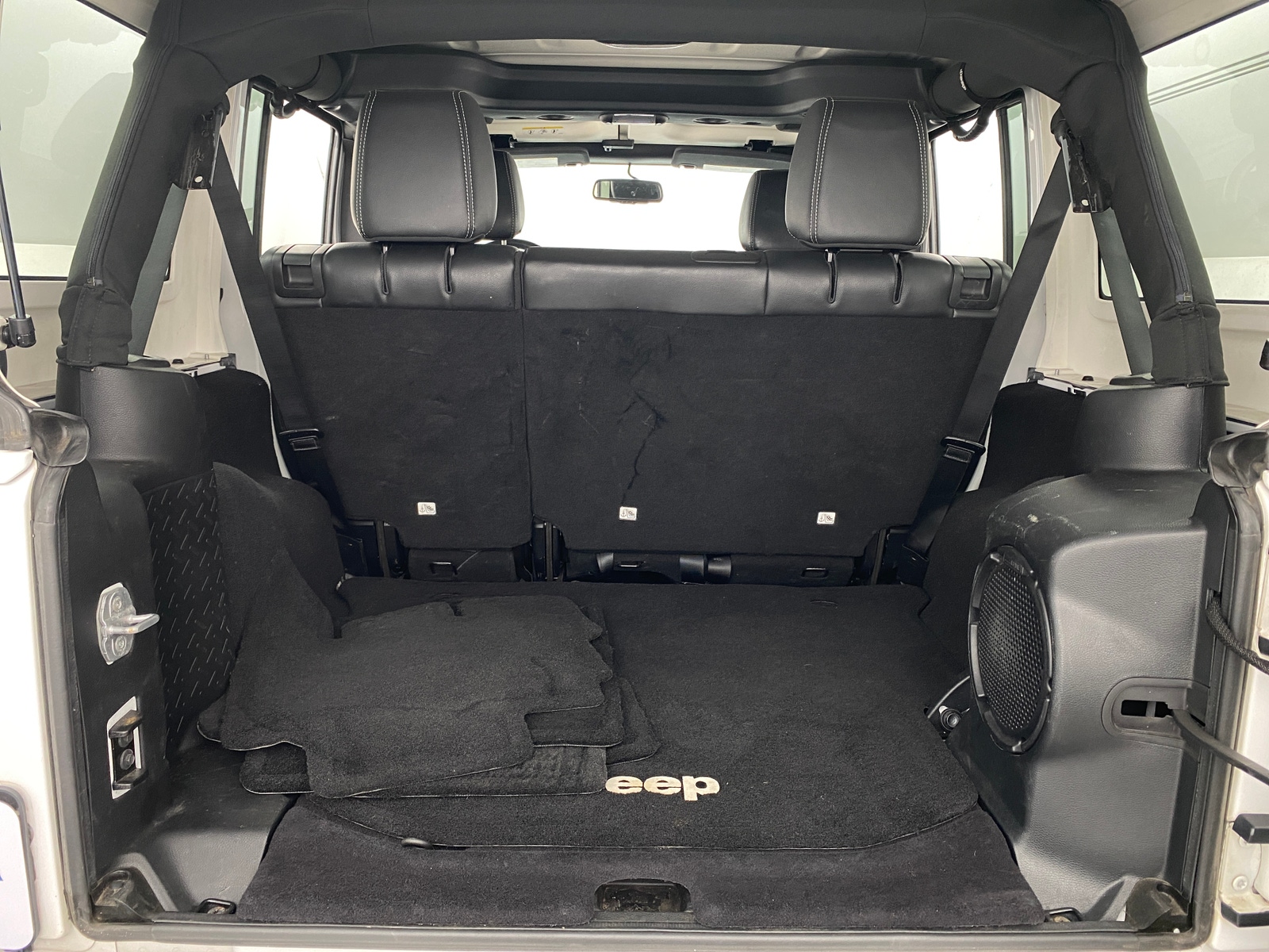 Thumbnail: 2013 Jeep Wrangler - 7