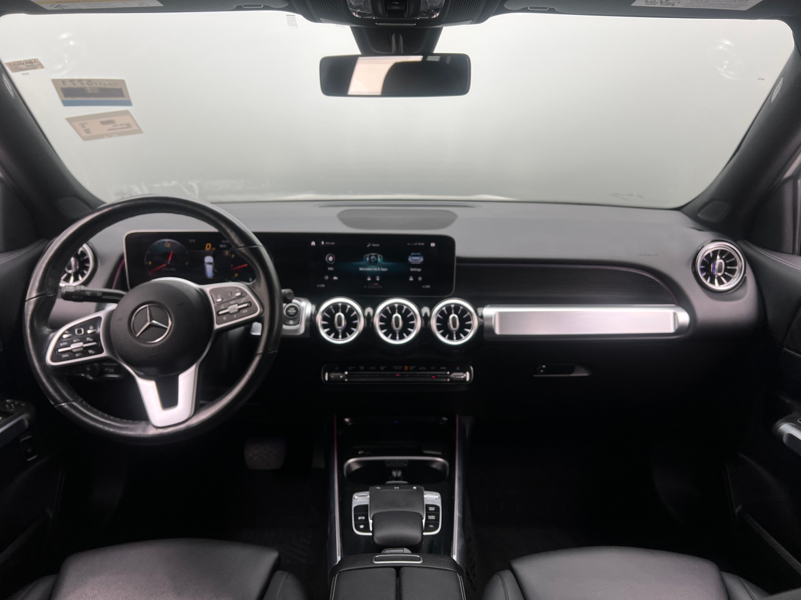 Thumbnail: 2020 Mercedes-Benz GLB - 2