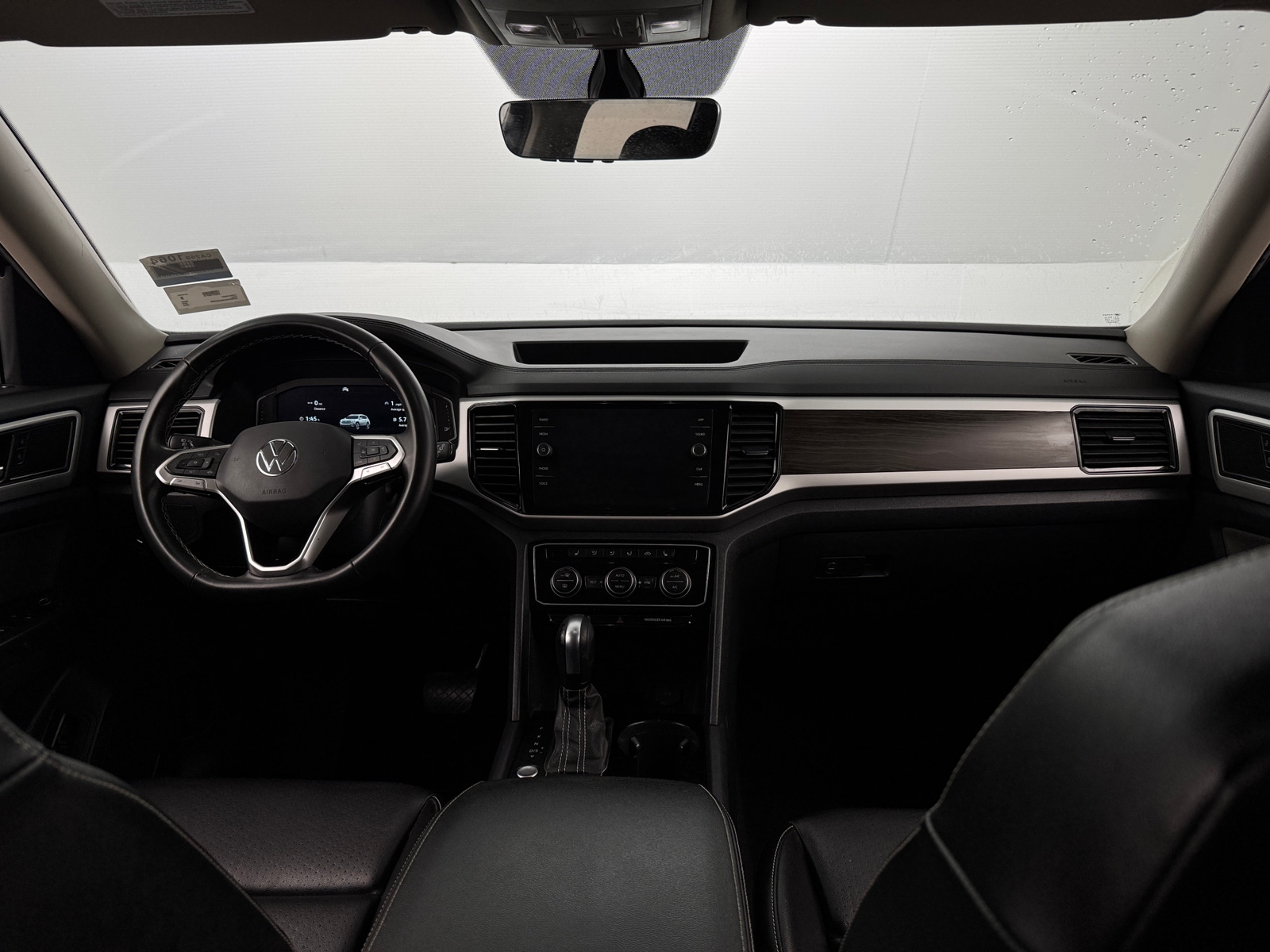 Thumbnail: 2022 Volkswagen Atlas - 2