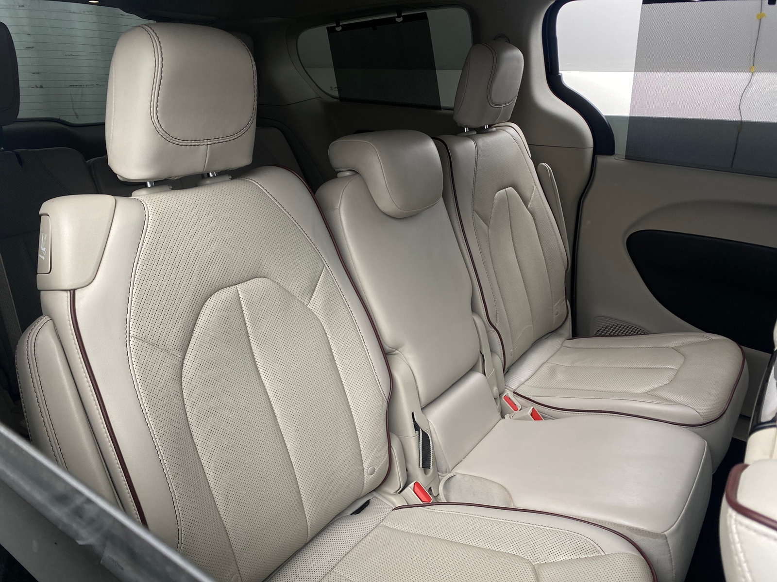 Thumbnail: 2017 Chrysler Pacifica - 5