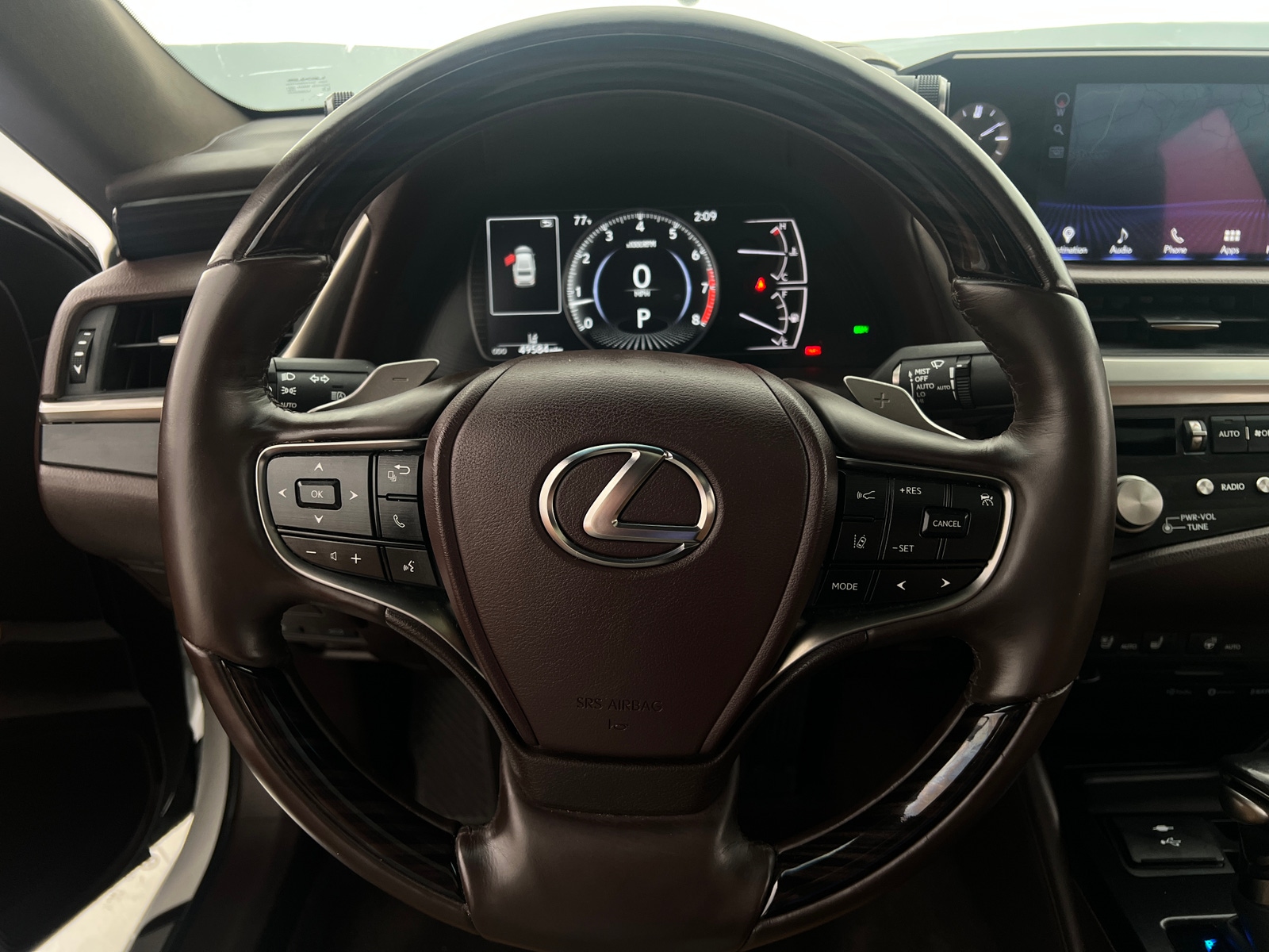 Thumbnail: 2021 Lexus ES - 5
