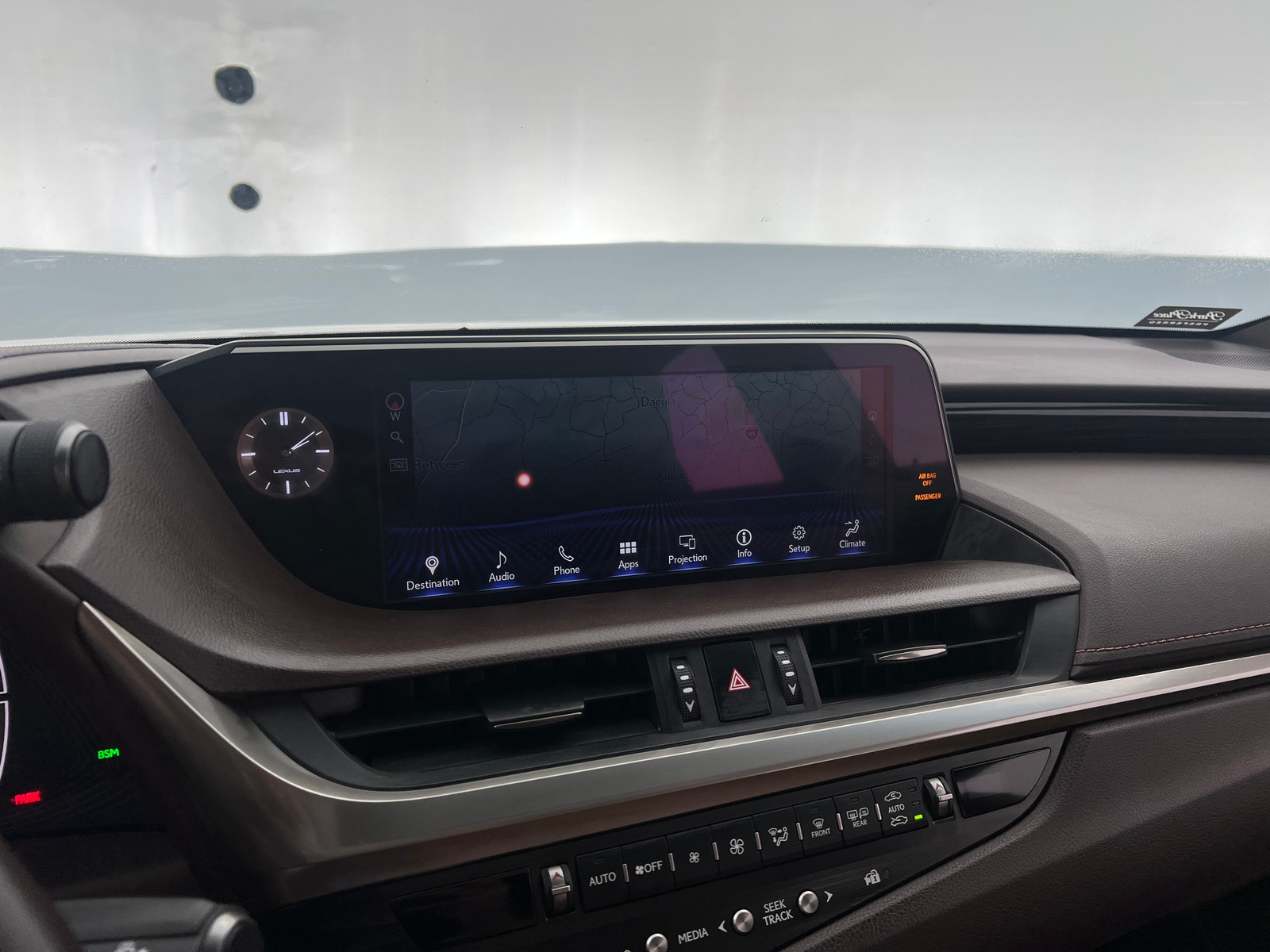 Thumbnail: 2021 Lexus ES - 4