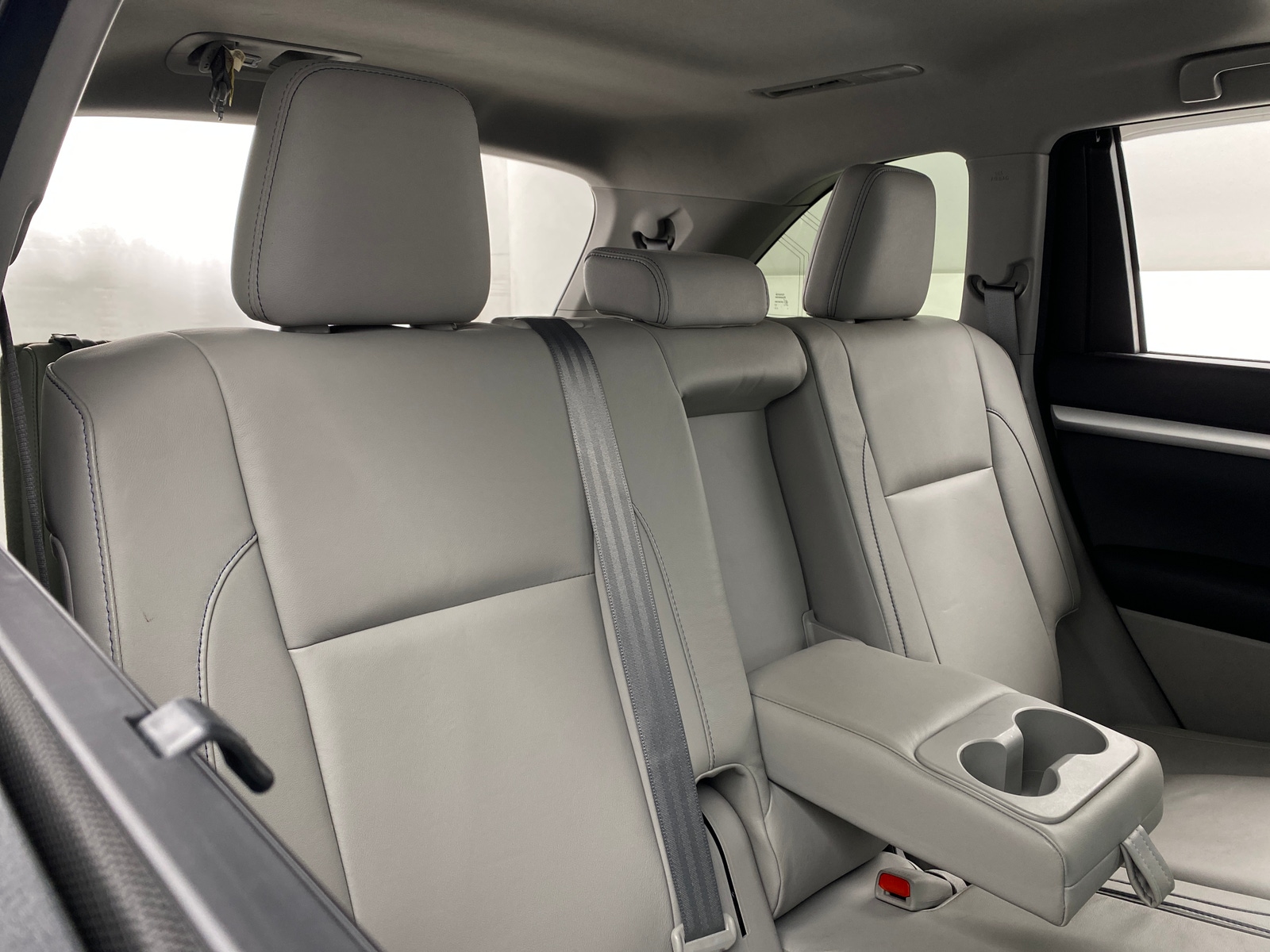 Thumbnail: 2015 Toyota Highlander - 5