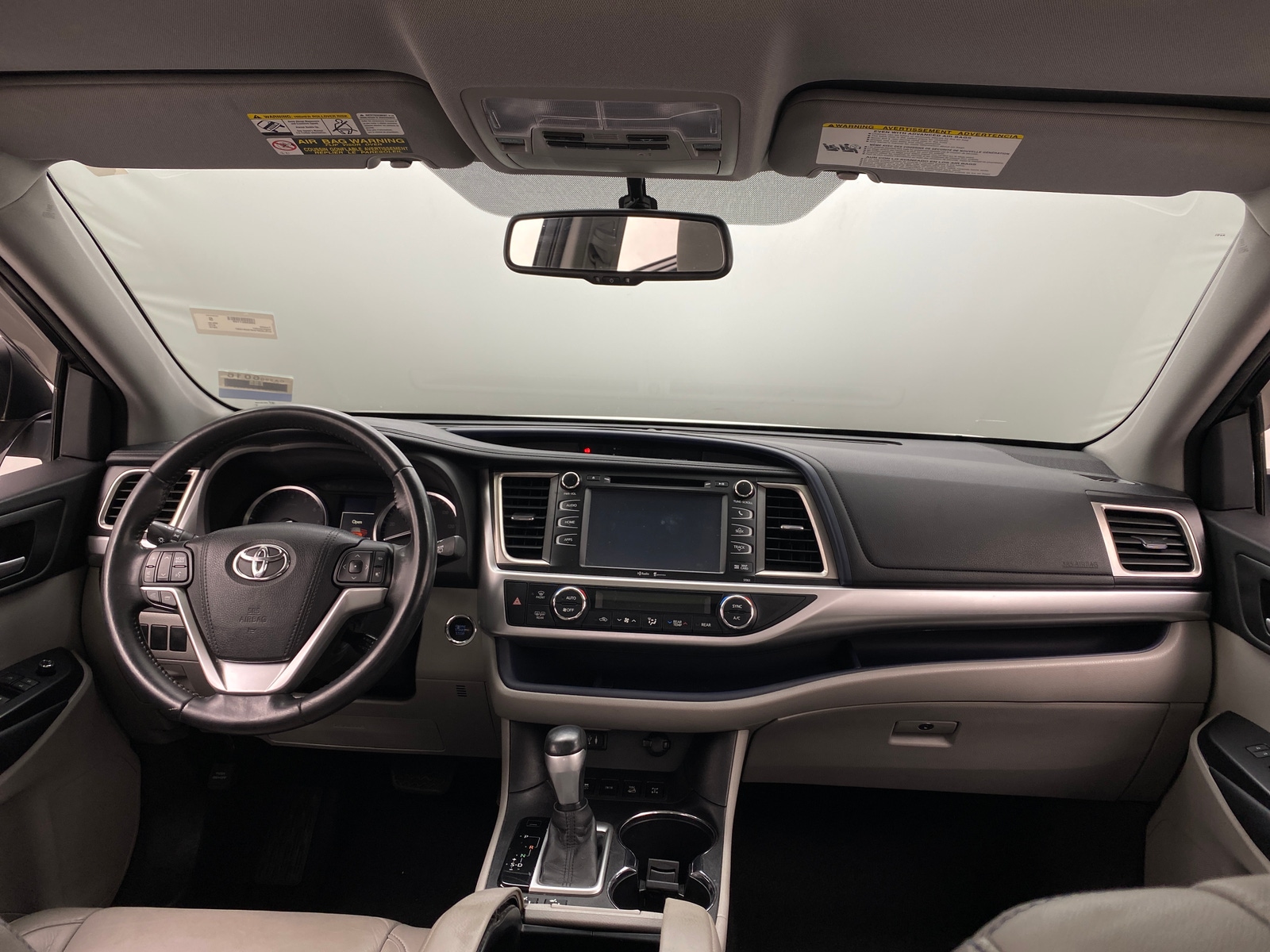 Thumbnail: 2015 Toyota Highlander - 2